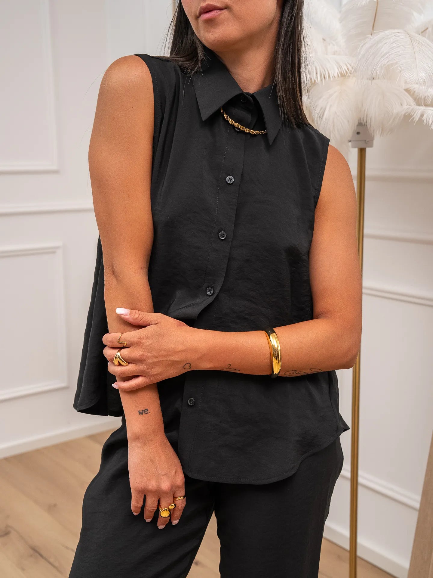 Camicia smanicata nera in modal - HaveOne