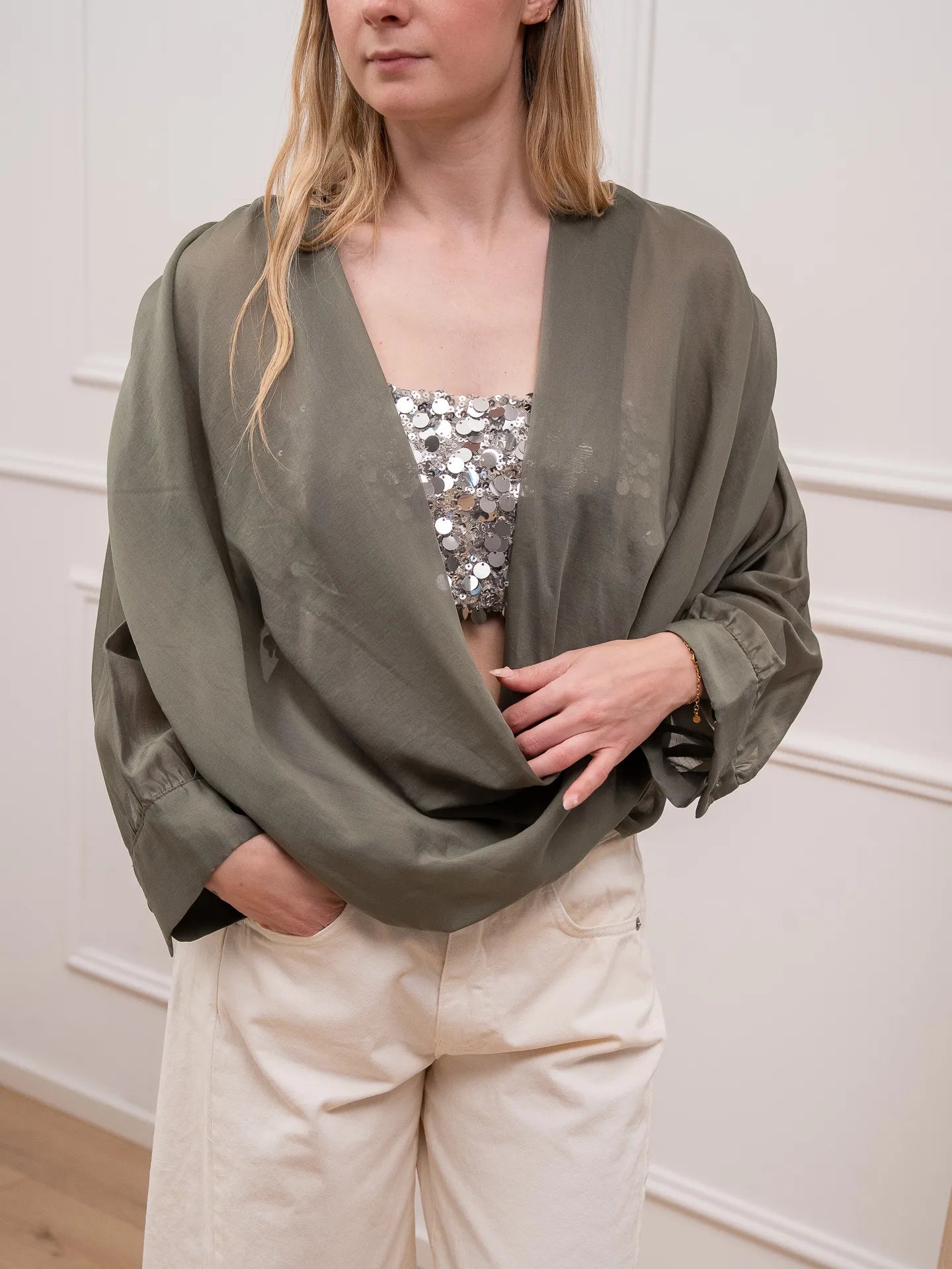 Camicia salvia con fascia paillettes - HaveOne