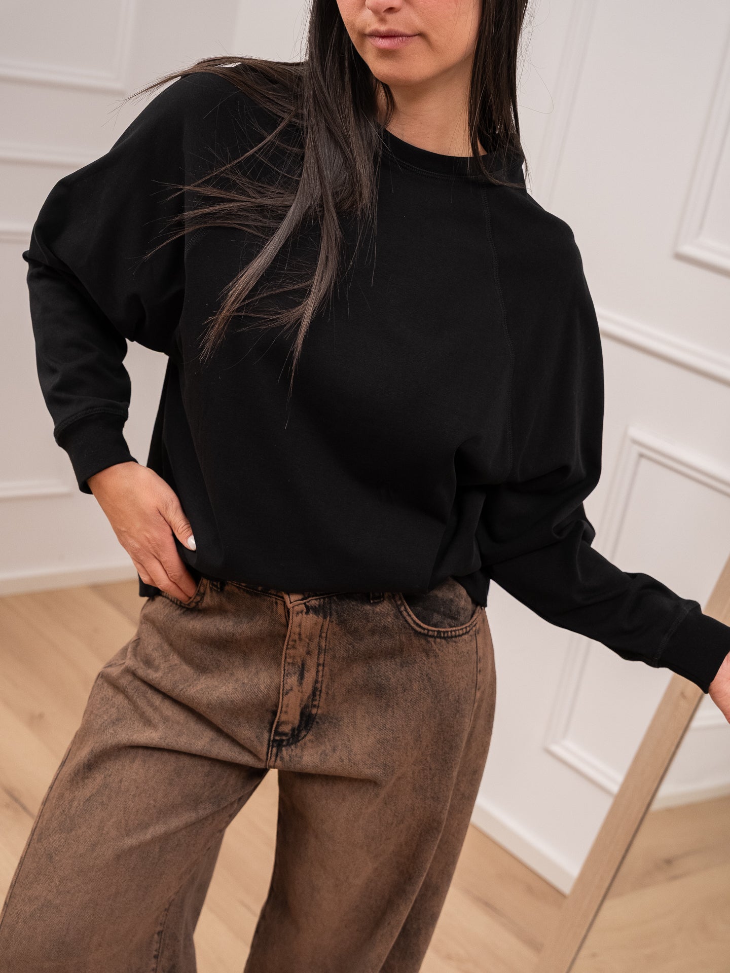 T shirt nera taglio felpa - Vicolo