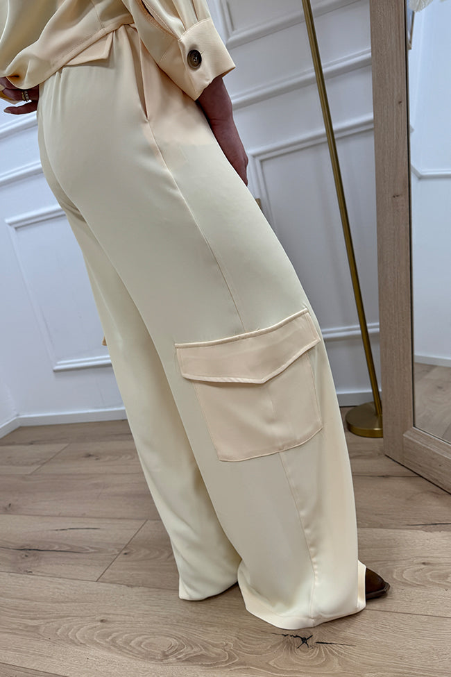Pantaloni crema con tasche laterali e cintura - HaveOne
