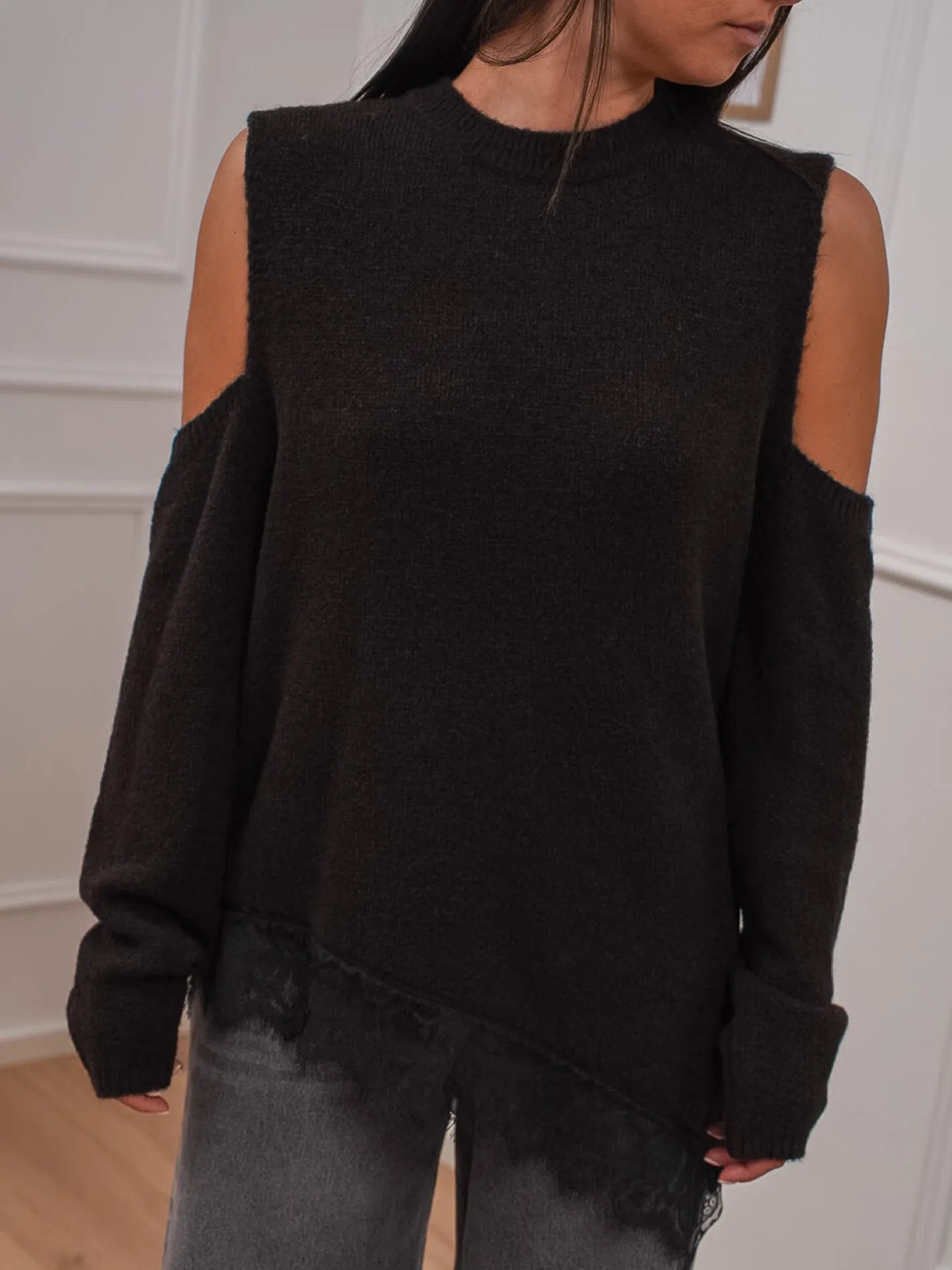 Maglia cut out moro con pizzo sul fondo - HaveOne