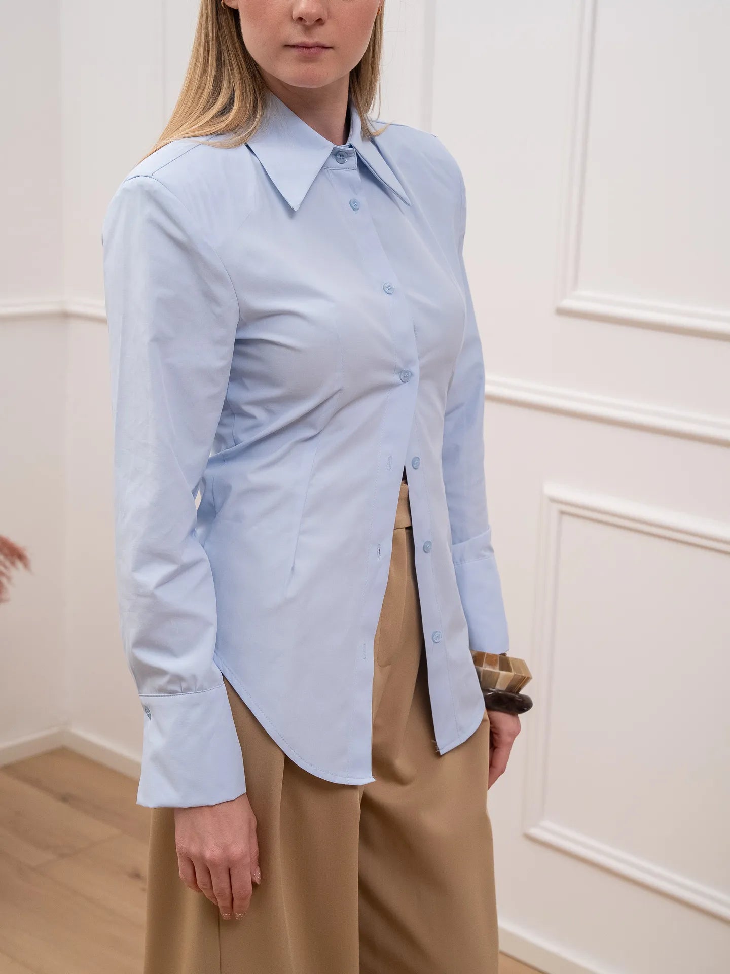 Camicia in popeline celeste con maxi spalline - Tensione In