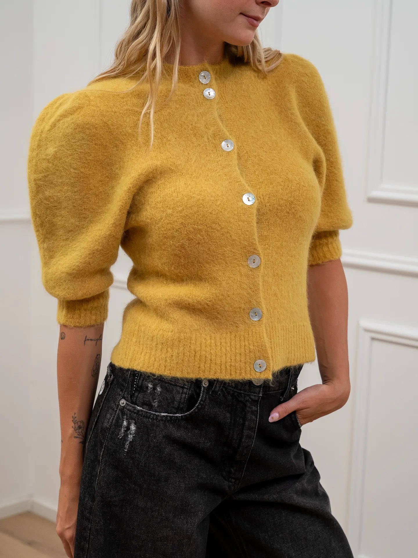 Cardigan mostarda manica balloon alpaca superfine - Kontatto