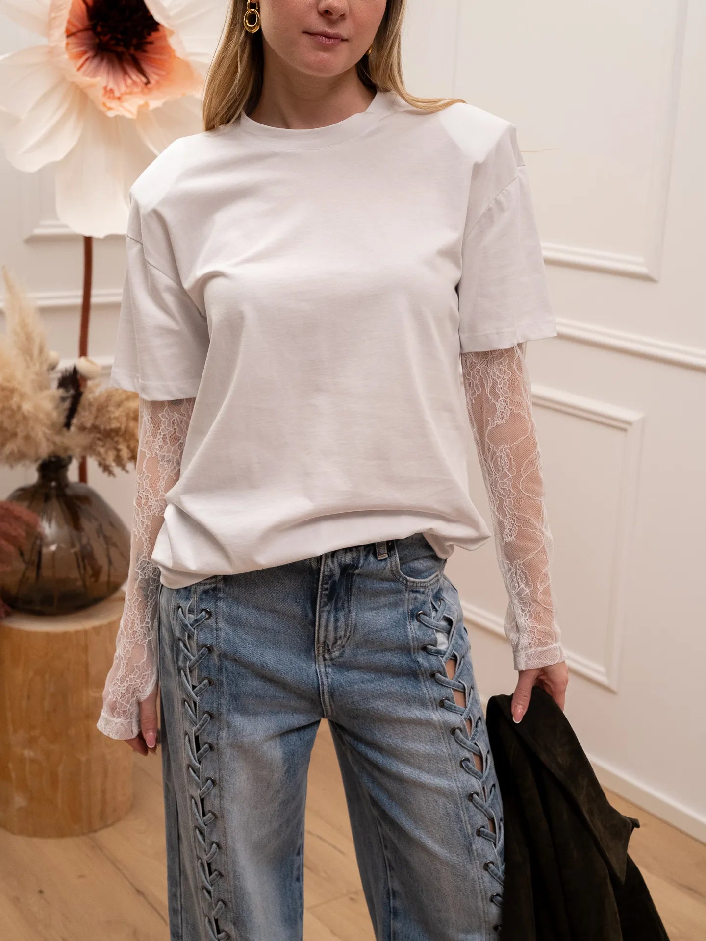 T shirt spallina imbottita bianca con manicotto in pizzo - Dixie