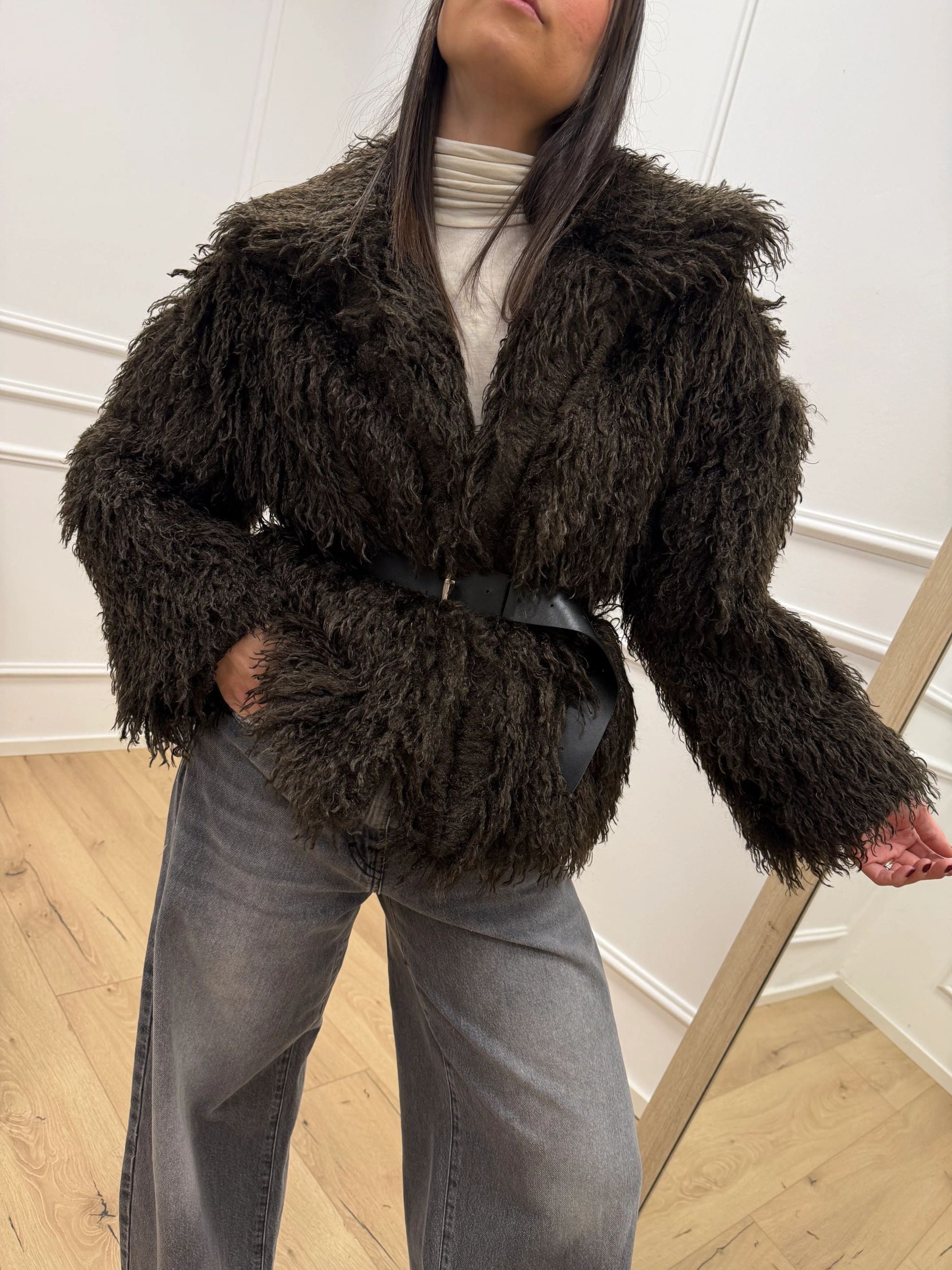 Pelliccia mongolia moro con cinta - Vicolo