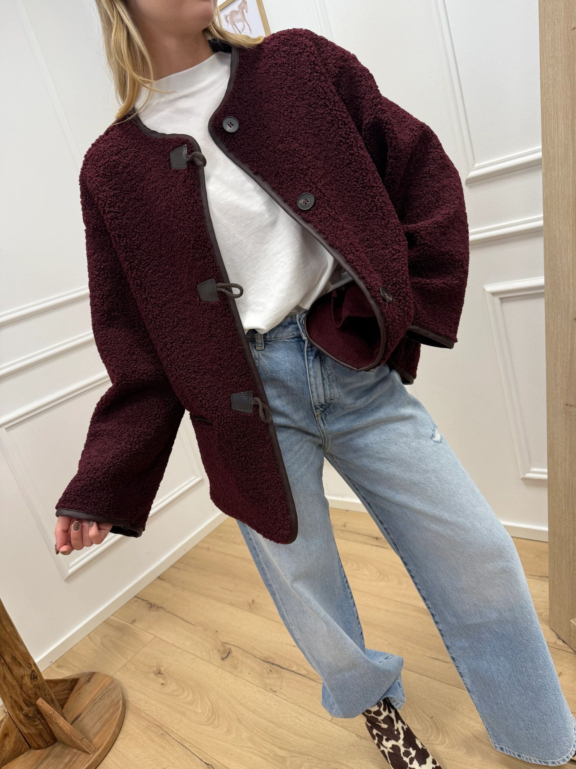 Montone bordeaux con alamari - Vicolo