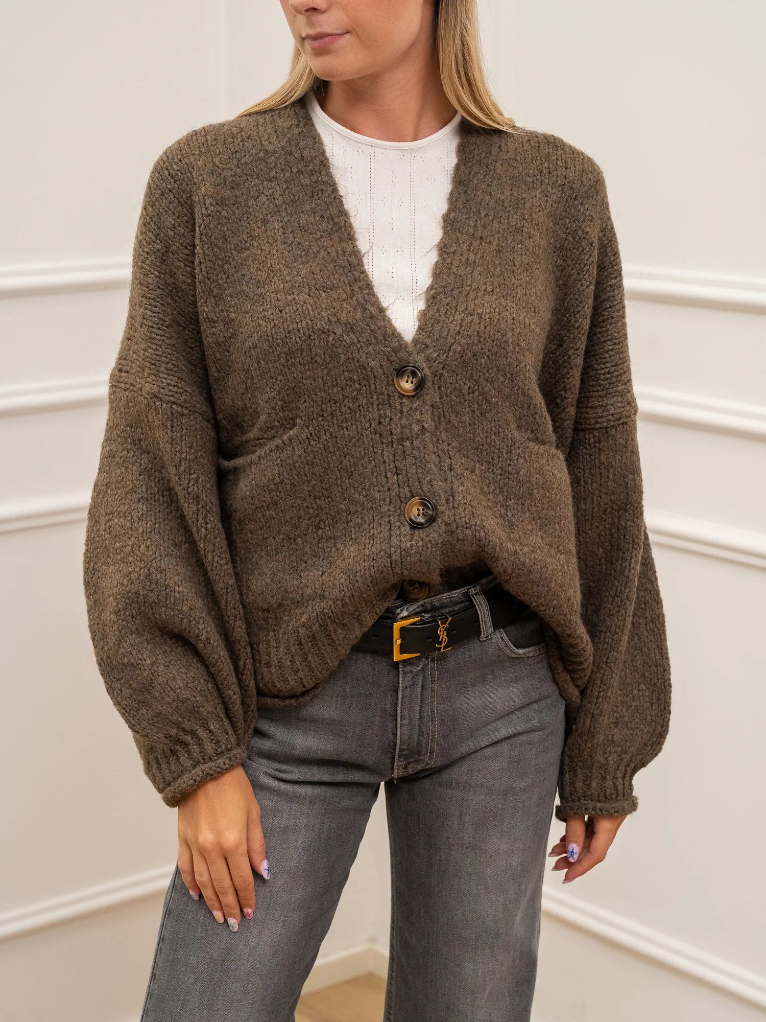 Cardigan tre bottoni tortora con tasche - HaveOne