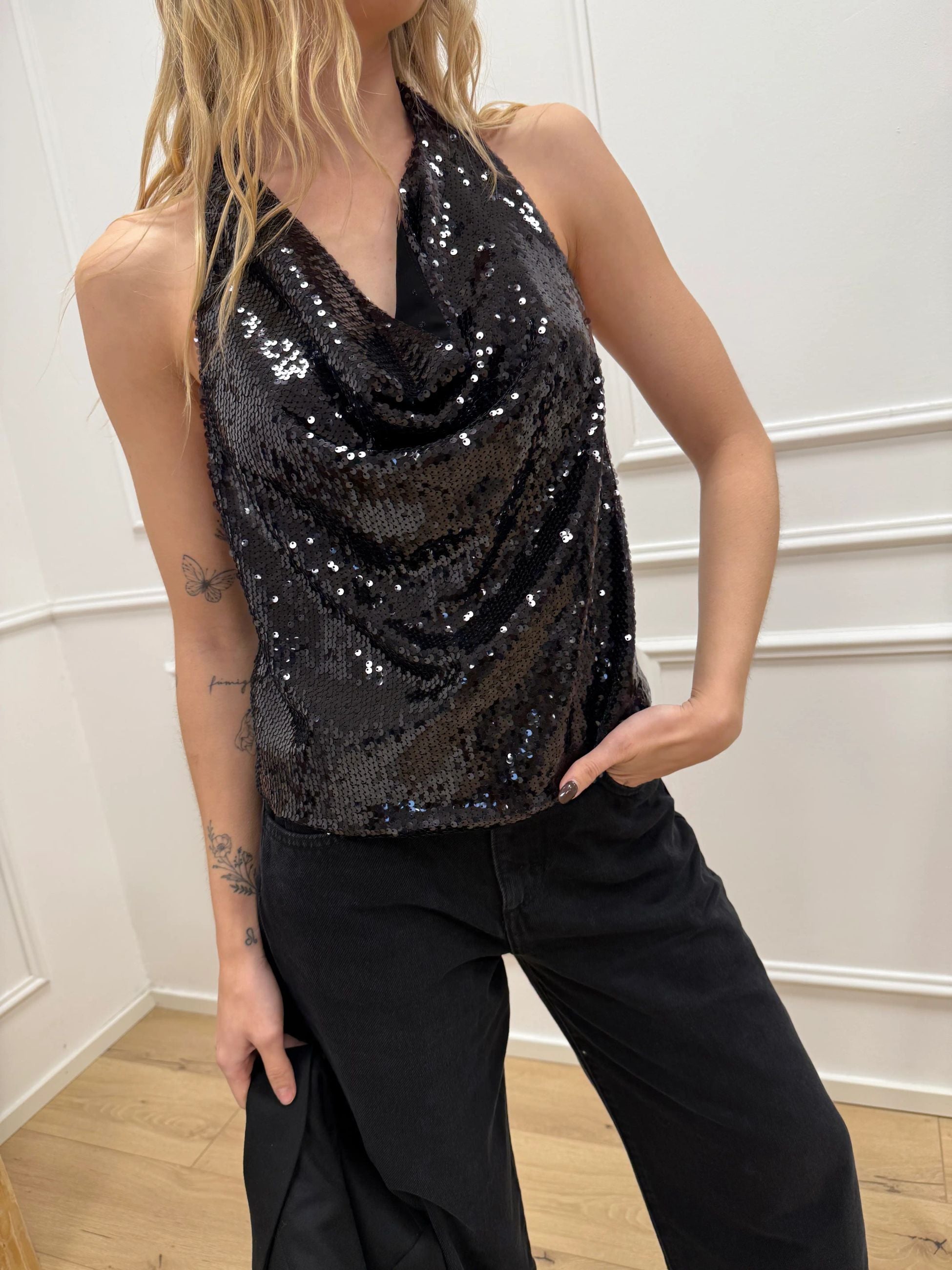 Top in paillettes nero con scollo ad anello - Vicolo