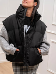 Piumino gilet smanicato nero oversize - Vicolo