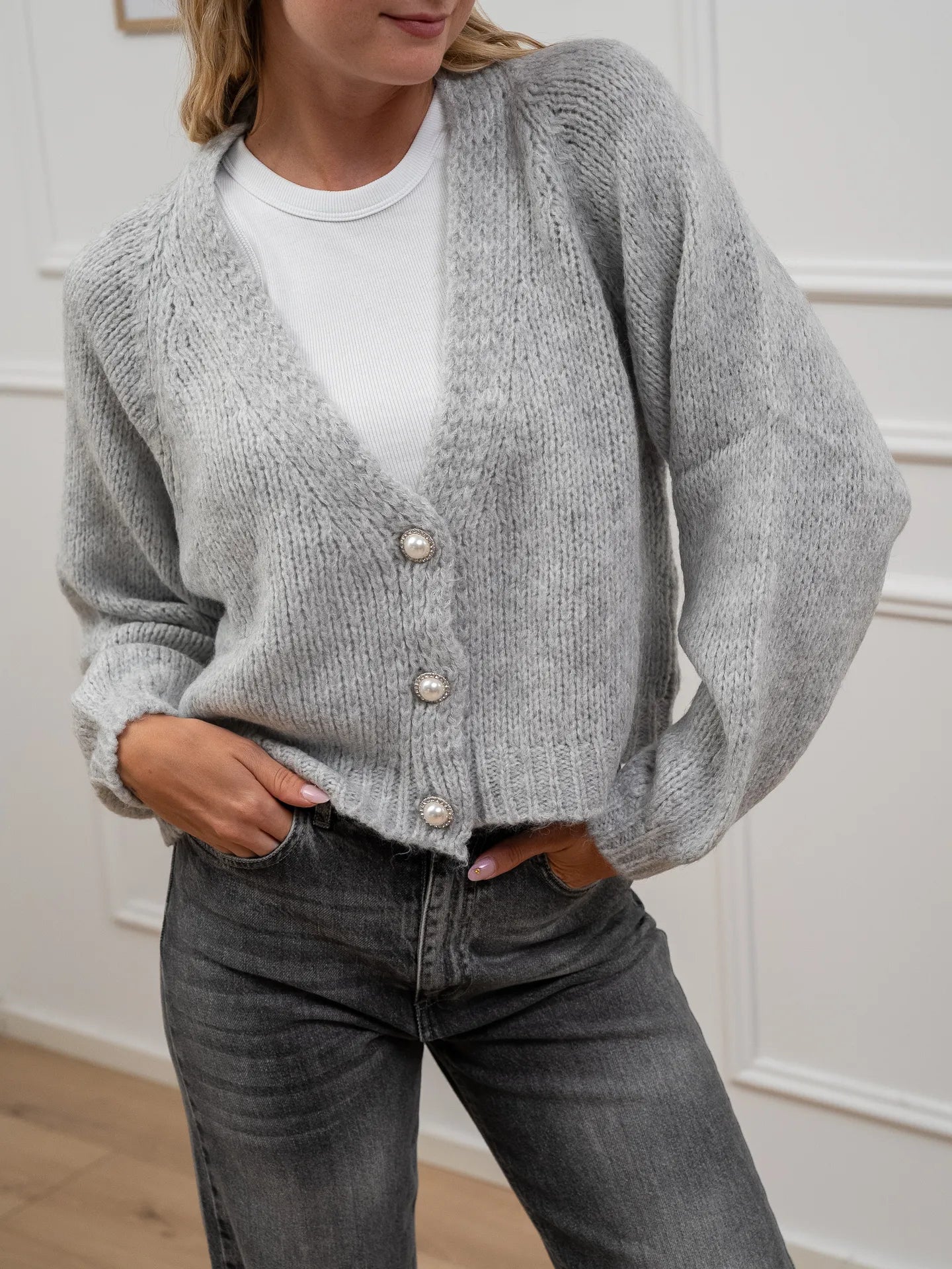 Cardigan perla tre bottoni gioiello - HaveOne