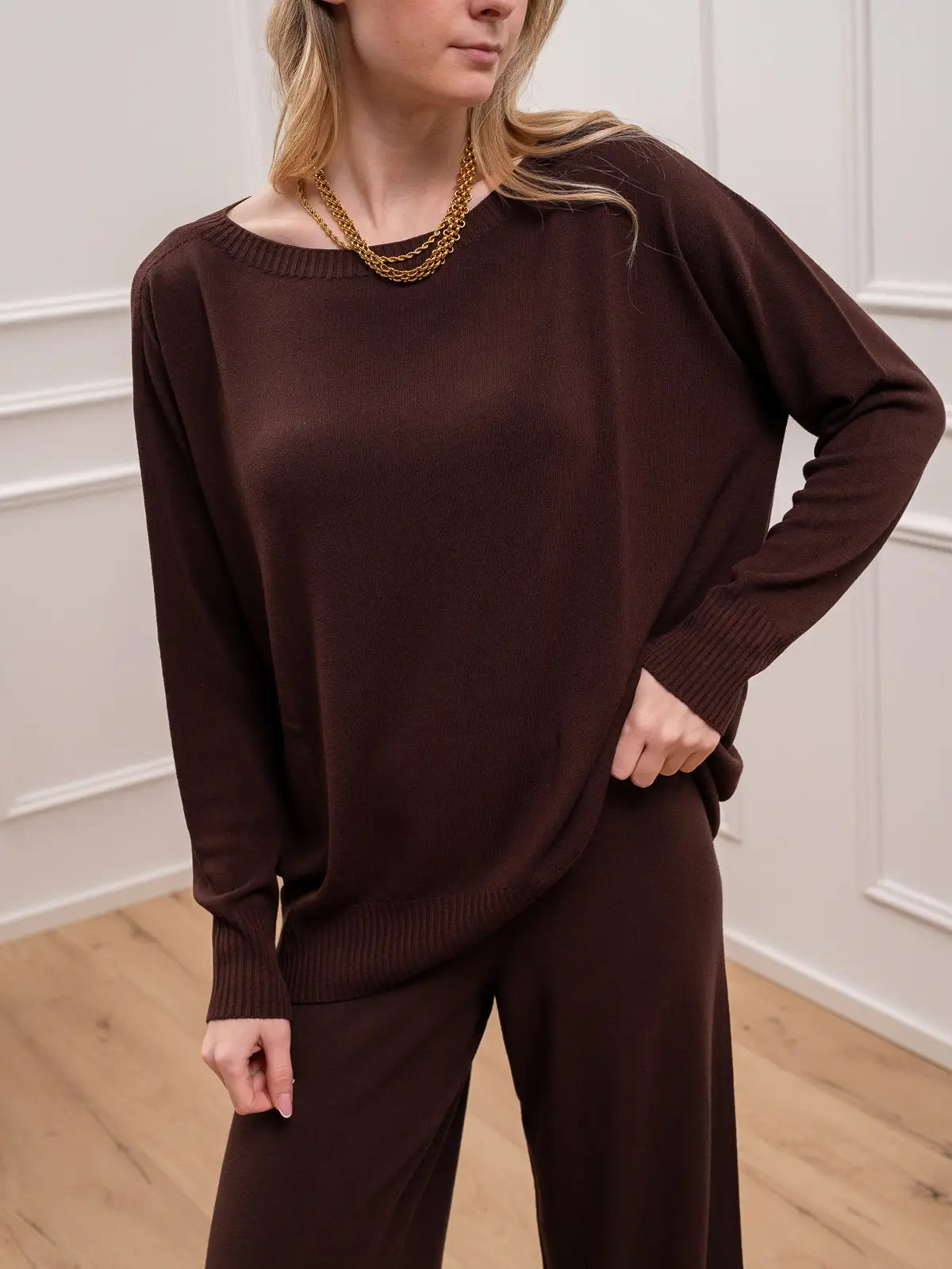 Maglia cioccolato scollo a barca - Kontatto