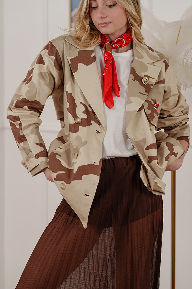 Trench camouflage doppiopetto con spille - Vicolo