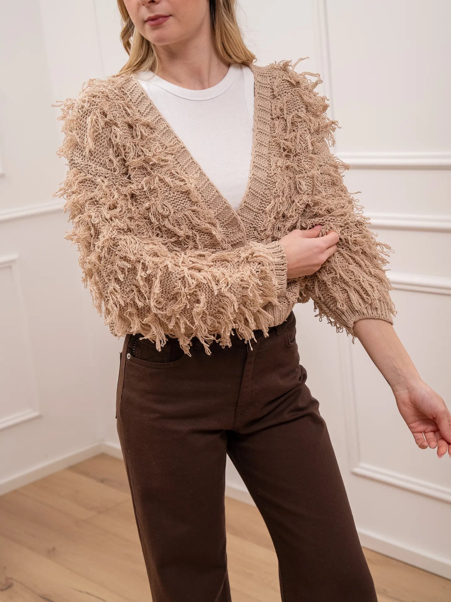 Cardigan frangette beige con bottoni - HaveOne