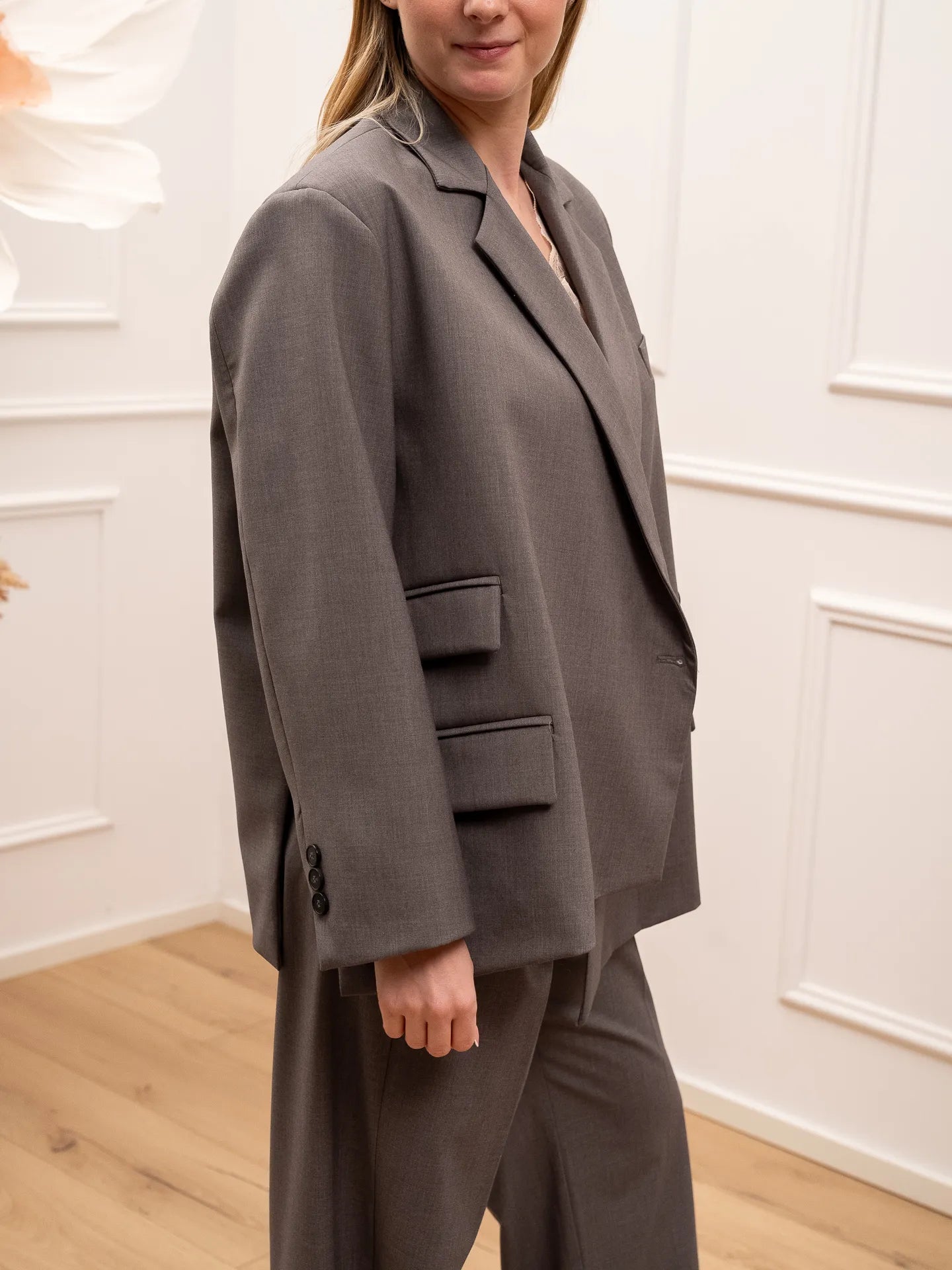 Giacca Frankie grigia chiusura obliqua e patte - Vicolo