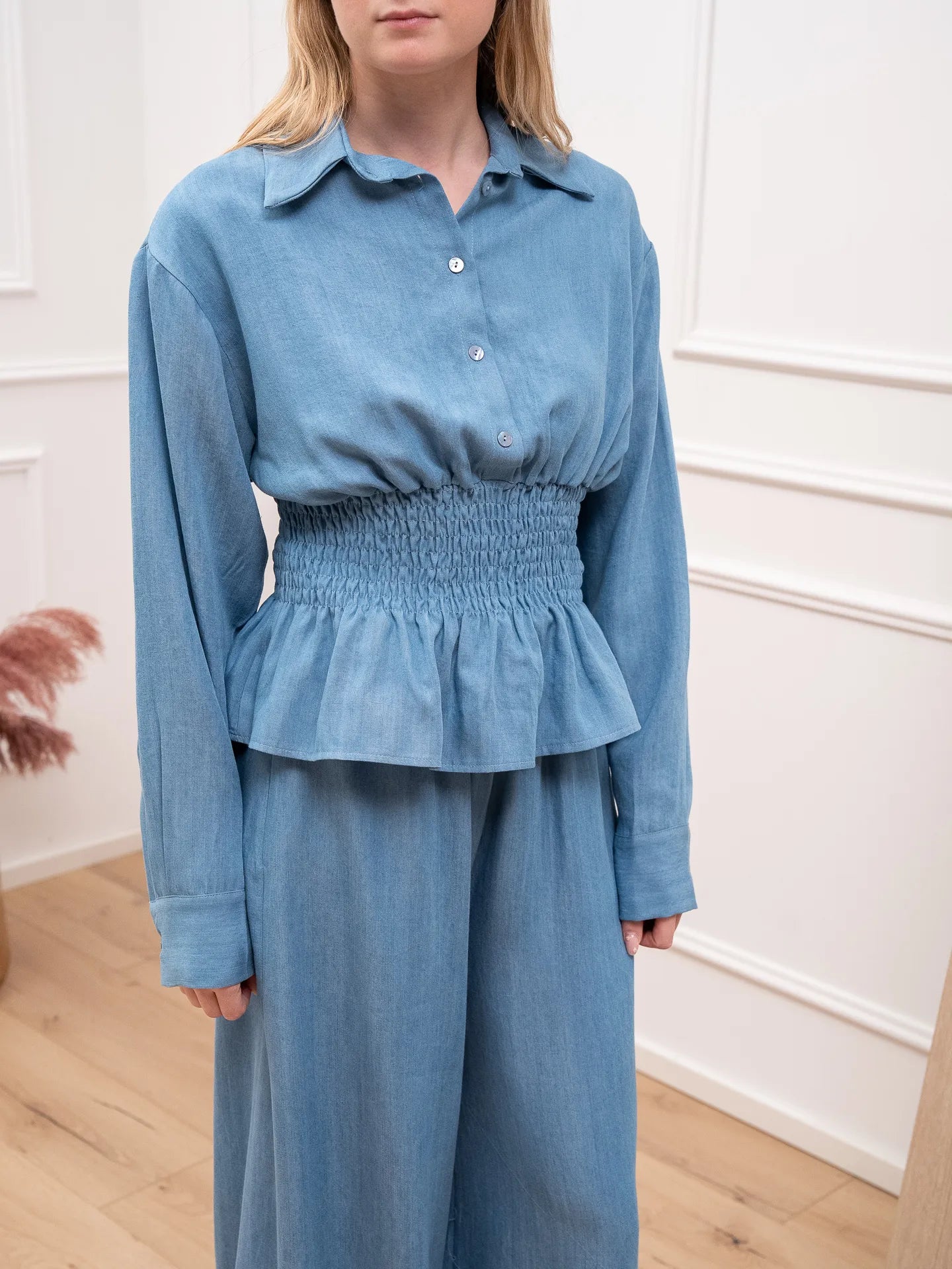 Camicia chambray con punto smock in vita - HaveOne