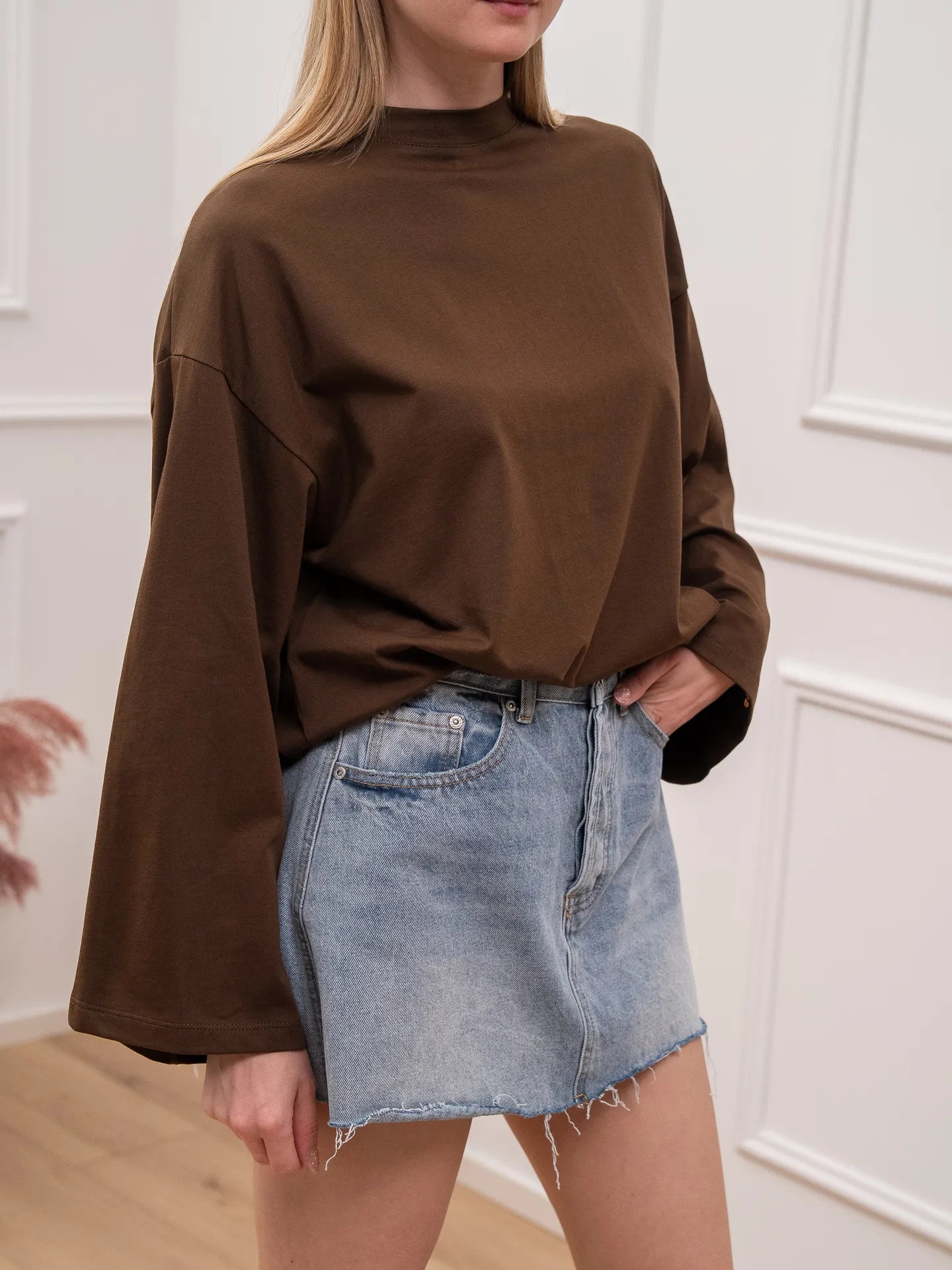 T shirt cioccolato manica oversize - Tensione In