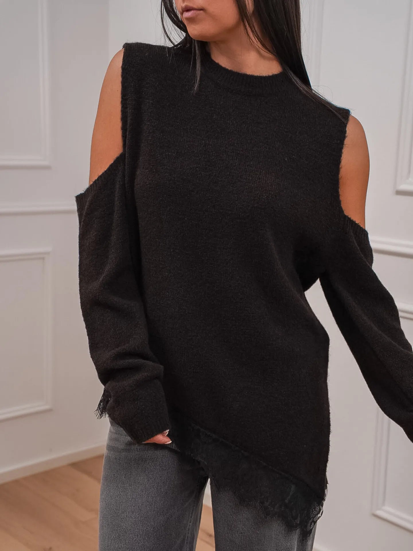 Maglia cut out moro con pizzo sul fondo - HaveOne