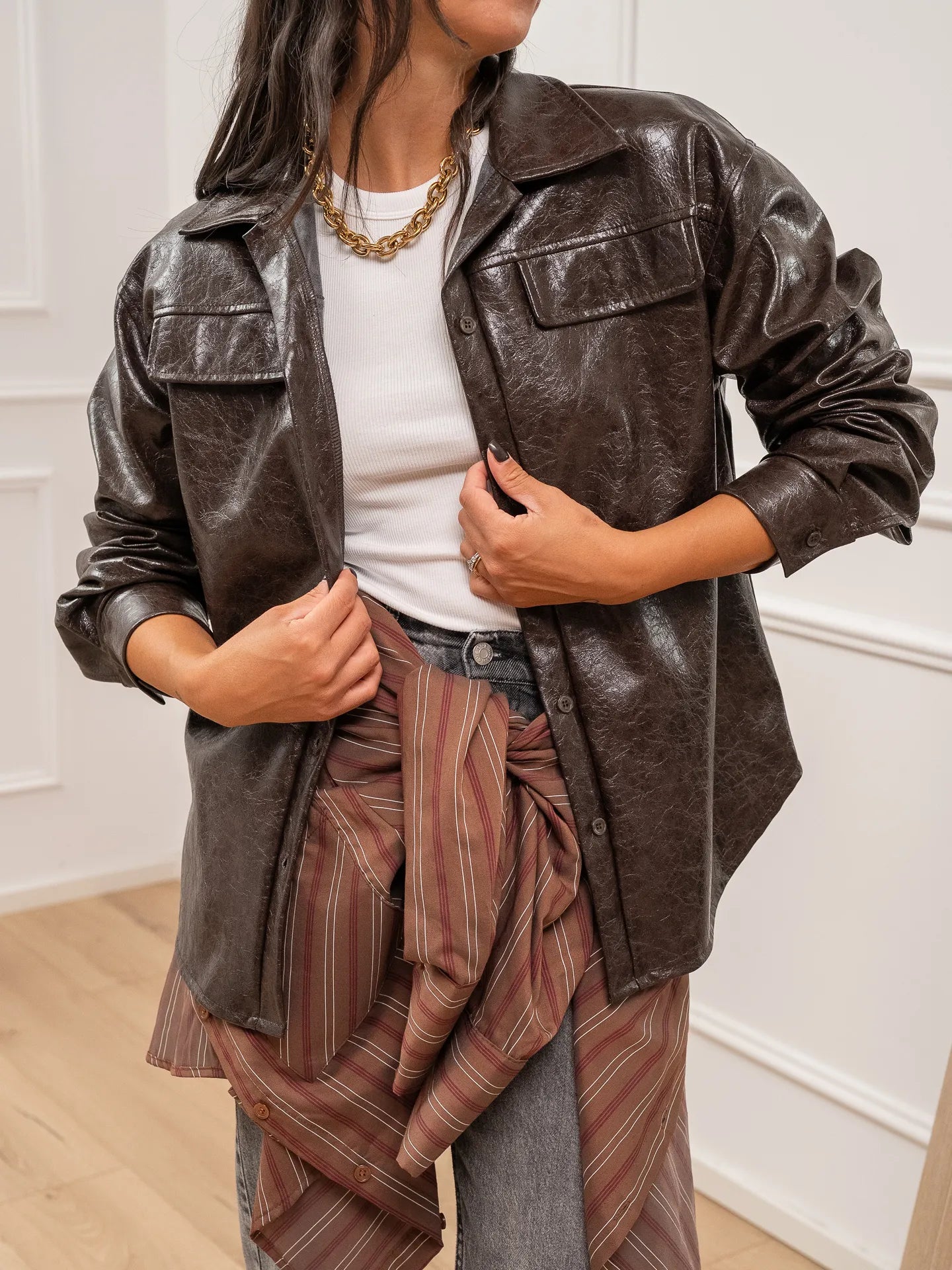 Camicia in ecopelle moro effetto invecchiato - HaveOne