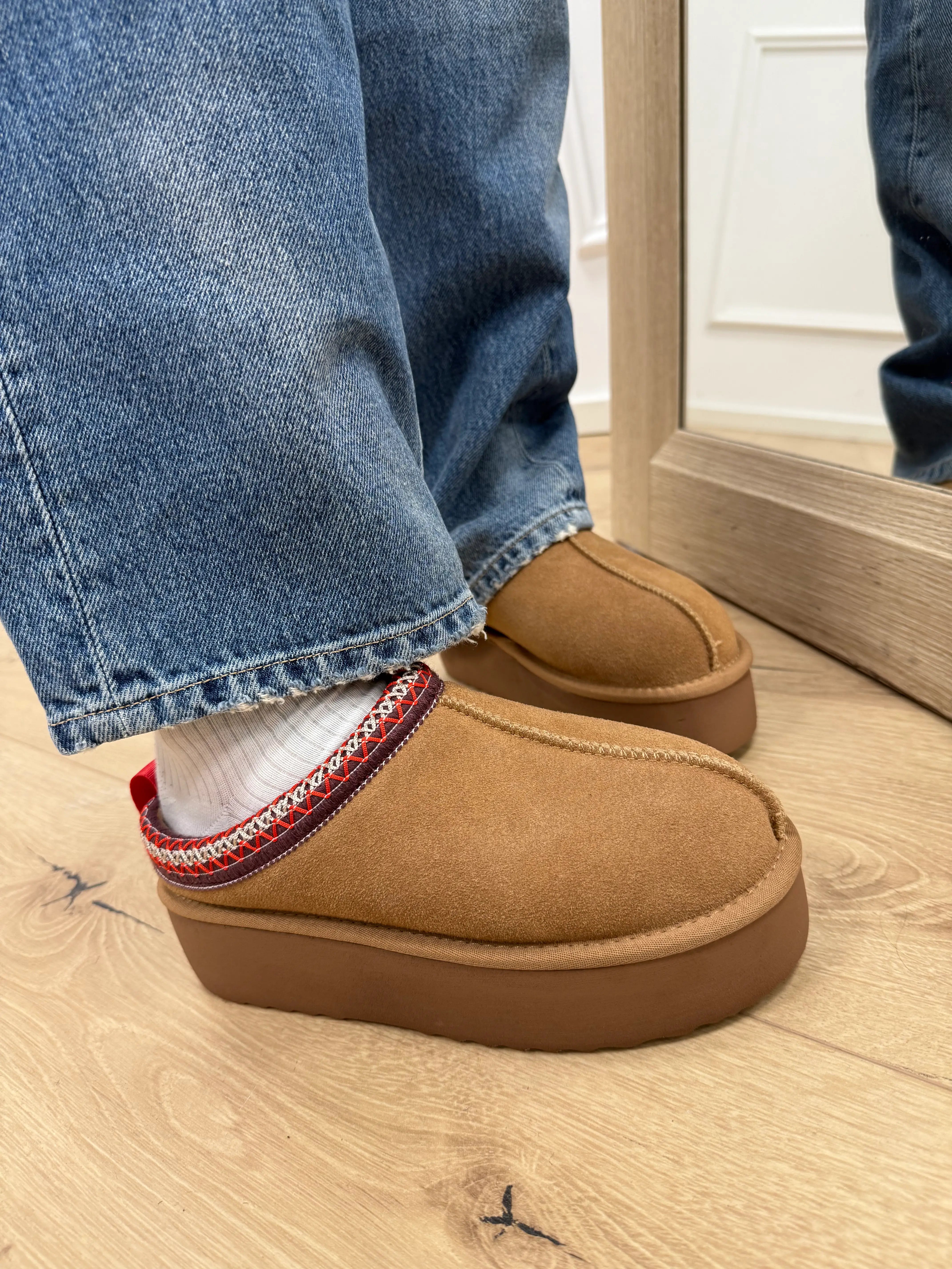 Sabot ricamato platform cammello - Ovyè