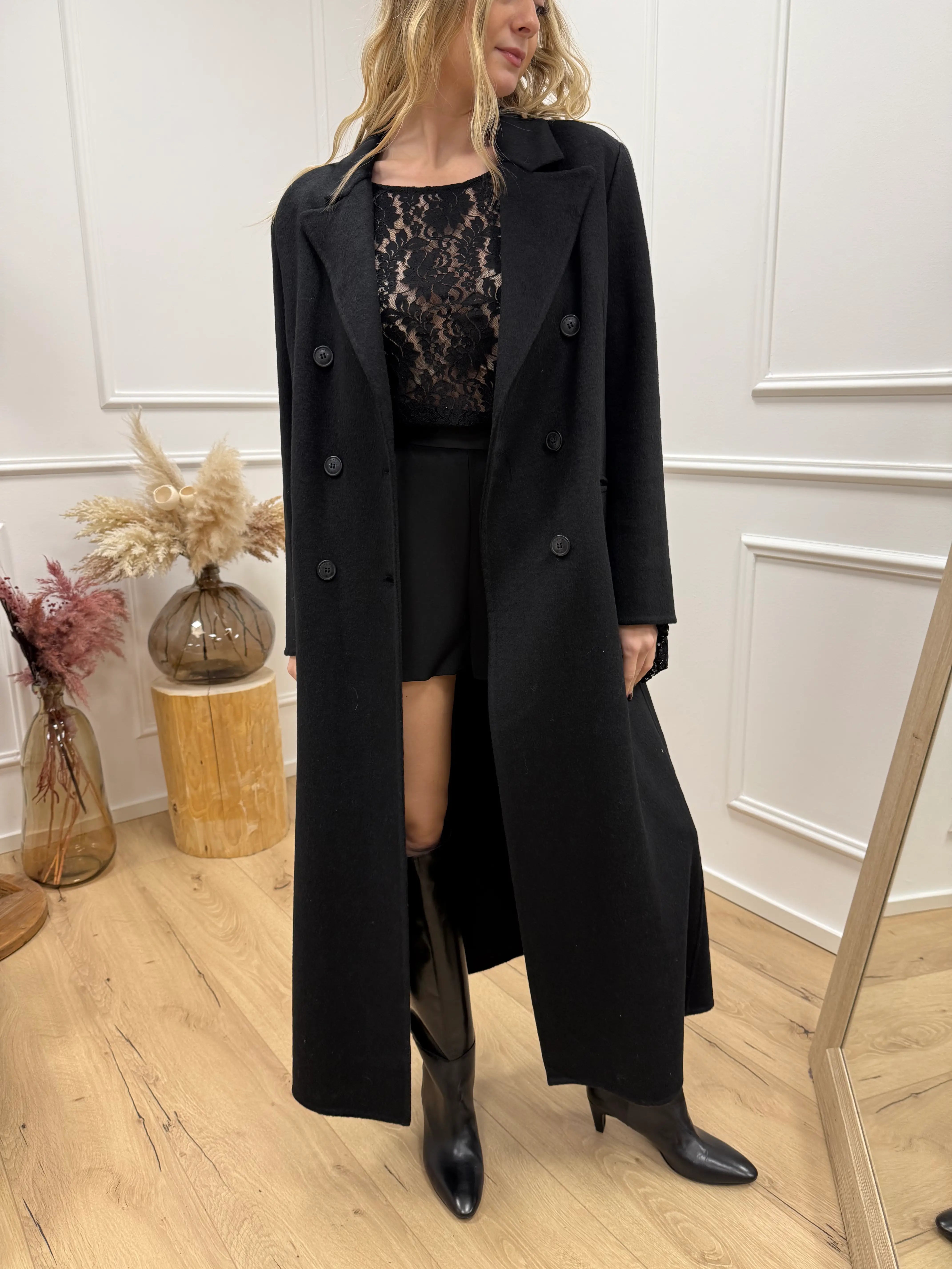 Cappotto strutturato nero con cintura - HaveOne