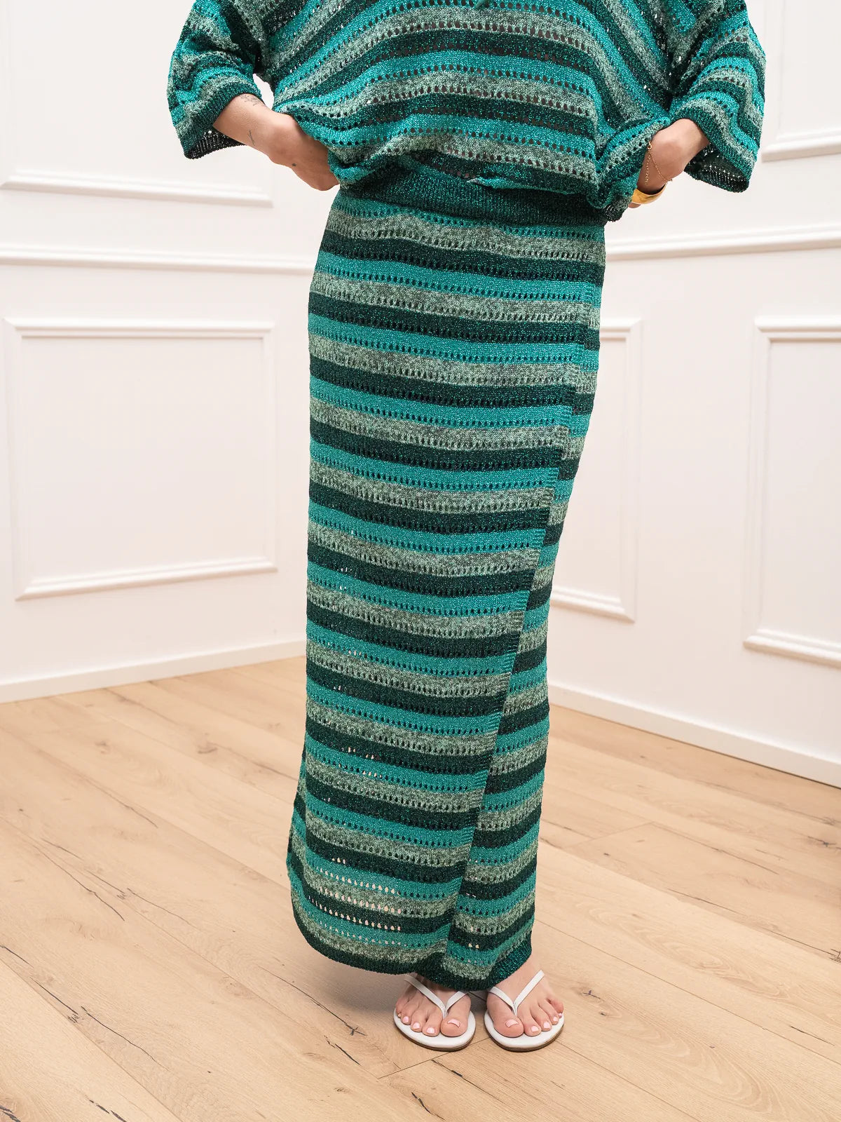 Gonna punzonata righe verde smeraldo in lurex - The Loom Archive