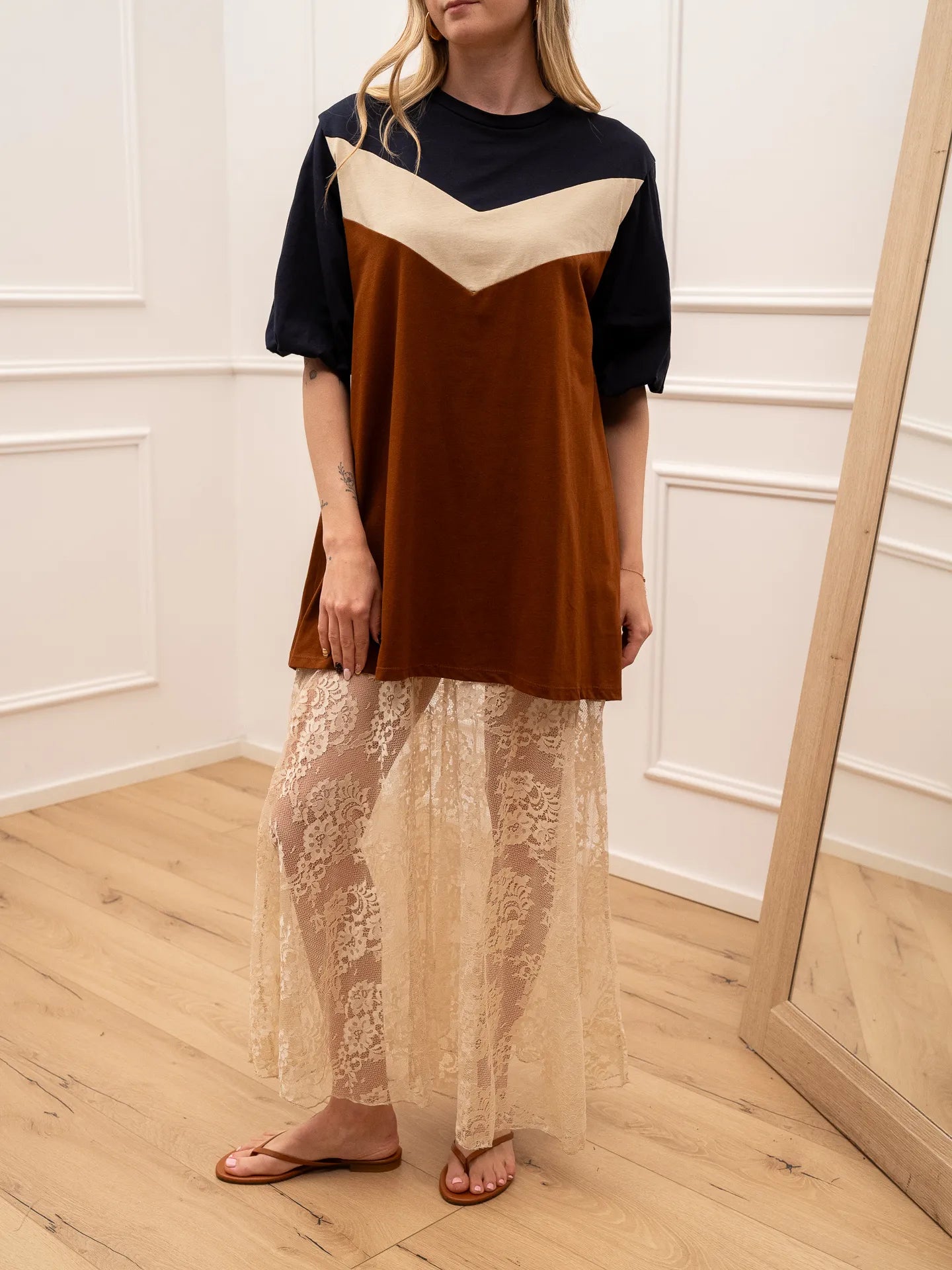 Vestito Comby tabacco e blu con pizzo - Tensione In