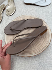 Ciabatta slim basic tortora - Divine Follie