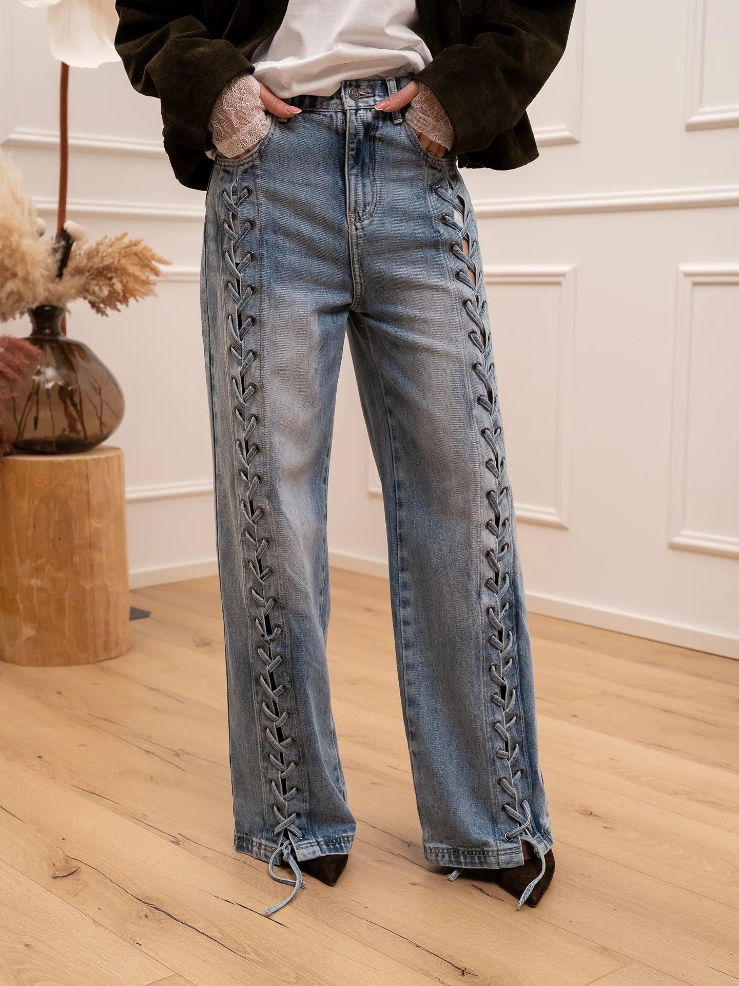 Jeans Cora con lacci intrecciati - Vicolo