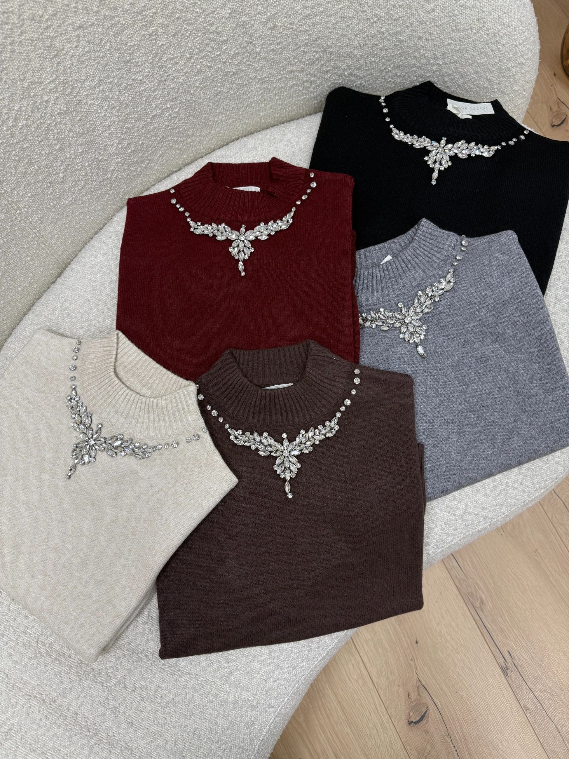 Maglia mezza manica bordeaux con cabochon girocollo - You Decide