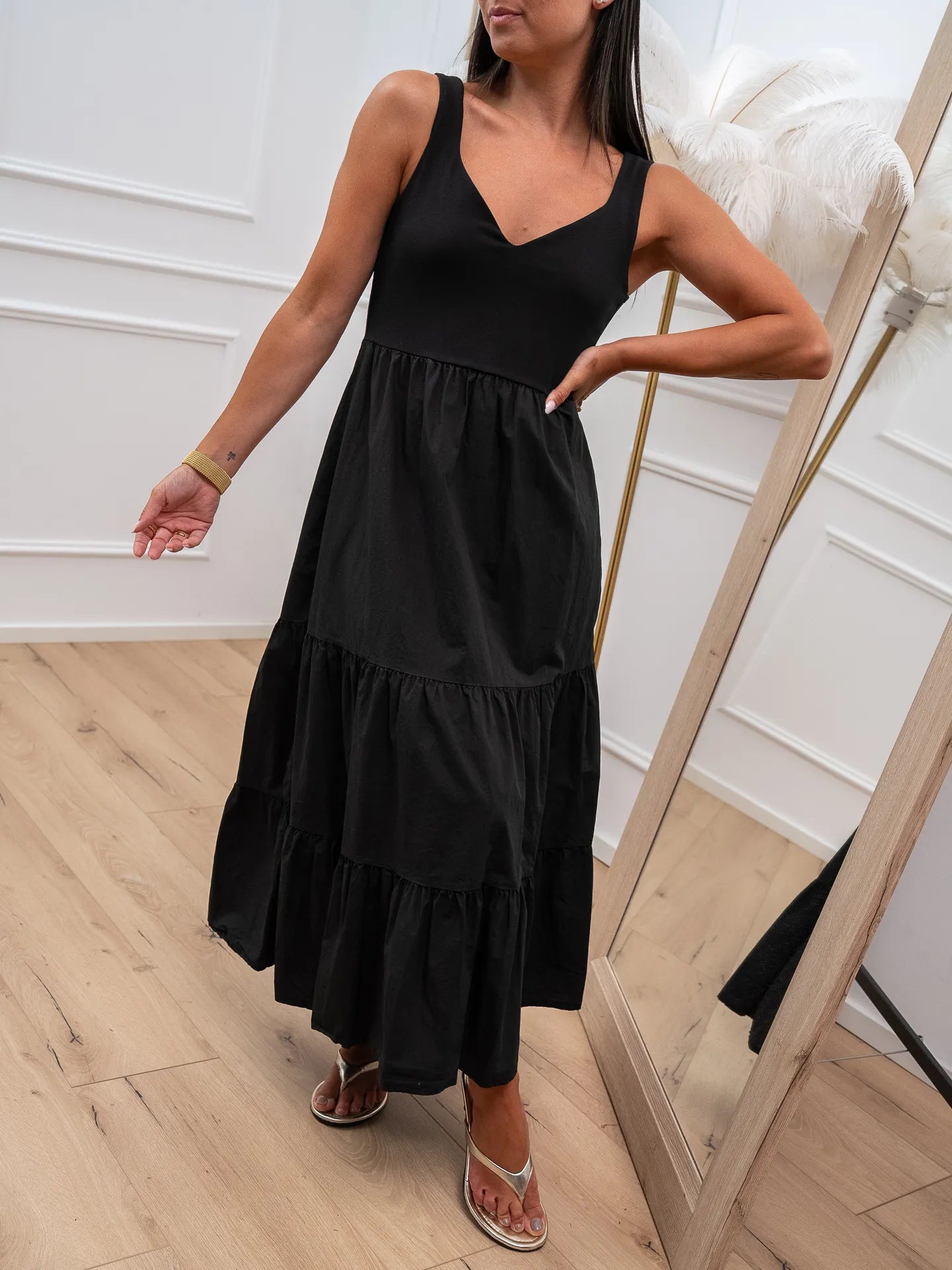 Vestito lungo a balze nero in cotone - HaveOne