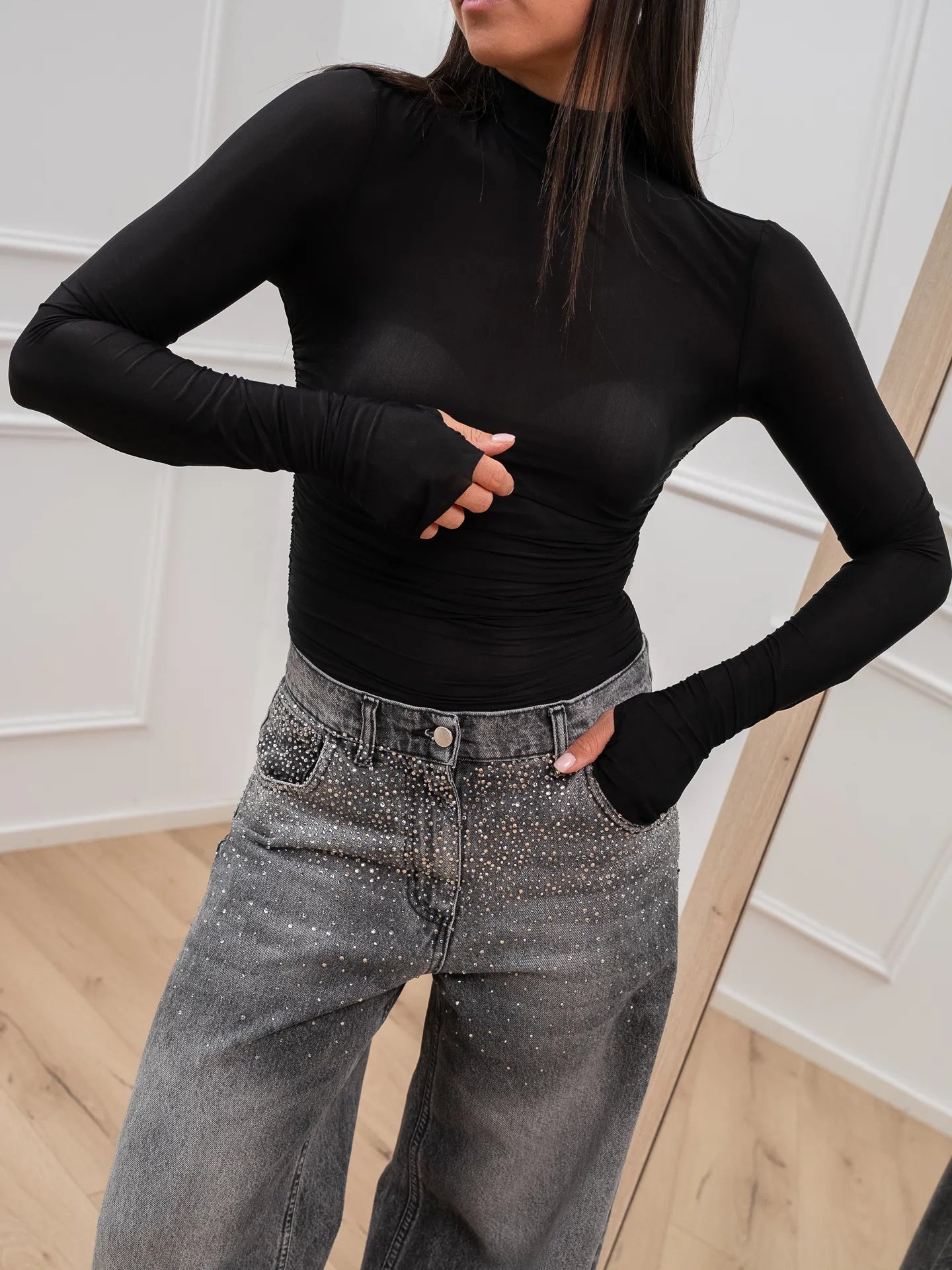 Body Scandal nero con manicotto - Aniye By