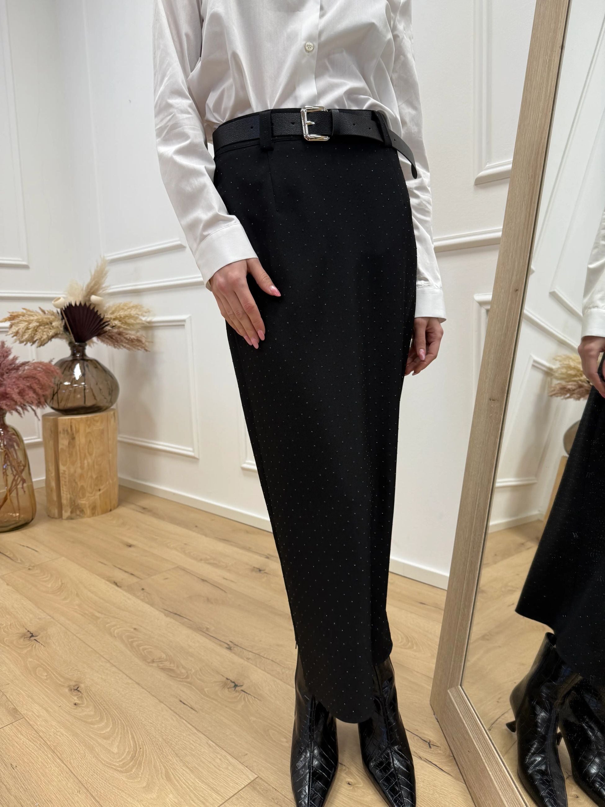 Gonna longuette nera con strass nero - HaveOne