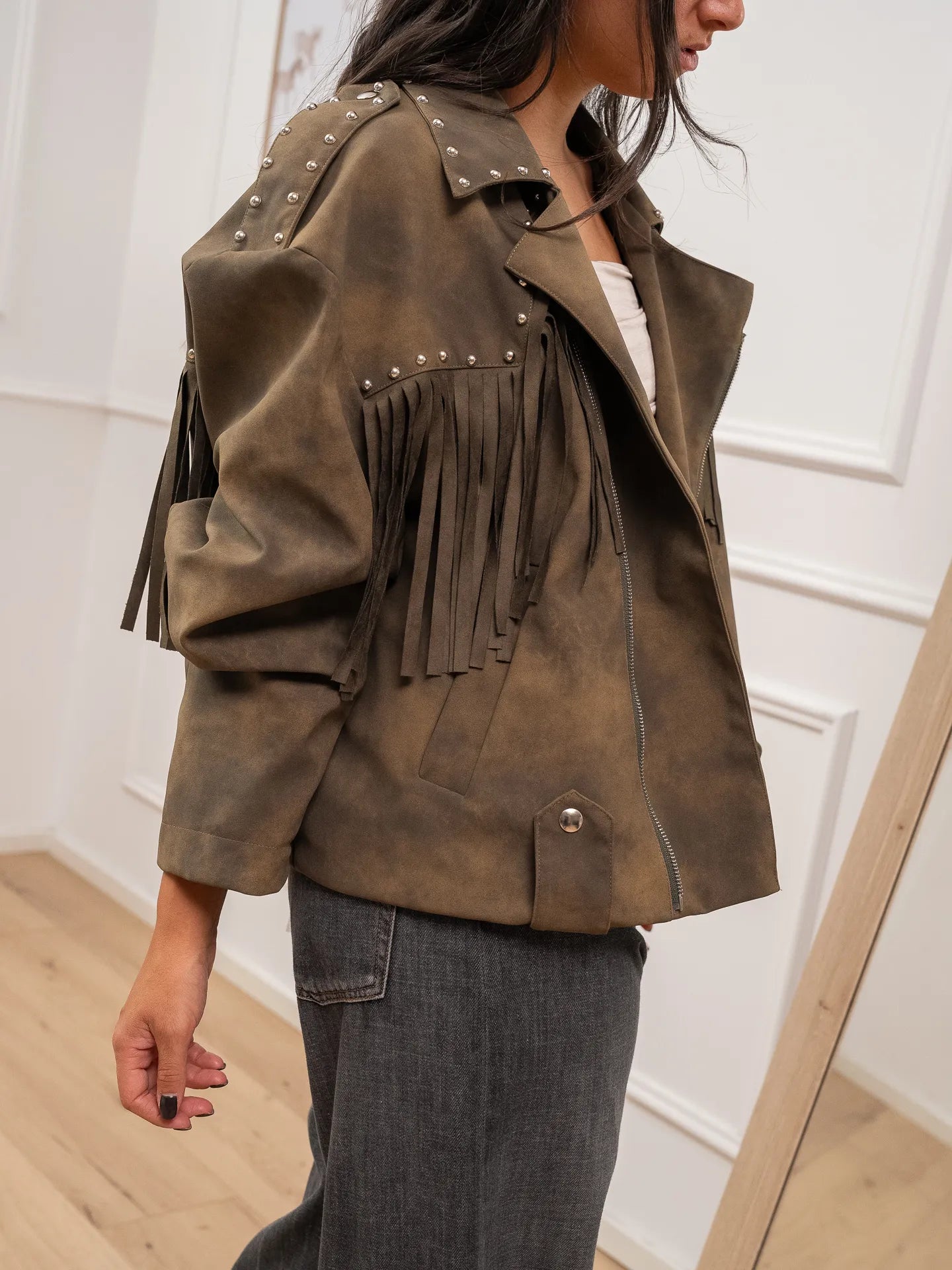 Chiodo scamosciato militare con borchie - HaveOne