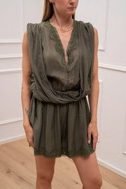 Tuta mini militare con dettagli in pizzo - You Decide