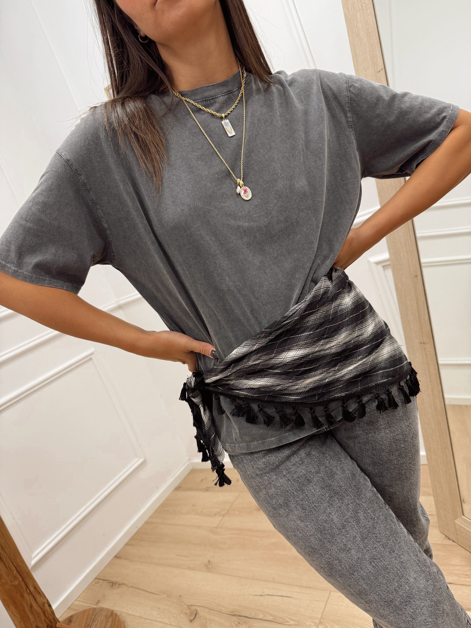 T shirt grigia con bandana - HaveOne