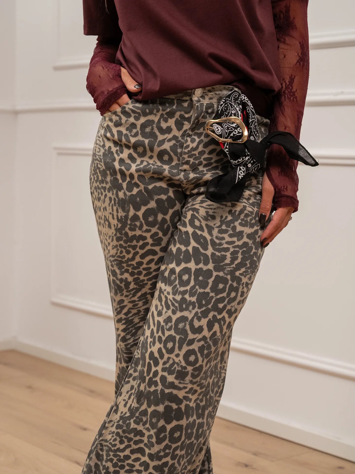 Pantaloni maku grigi con bandana - HaveOne