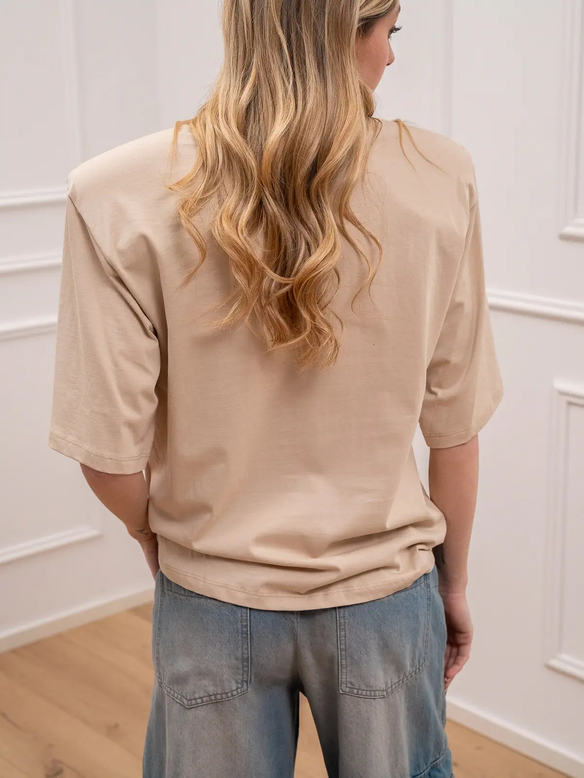 Tshirt avorio maxi spalla imbottita - Vicolo