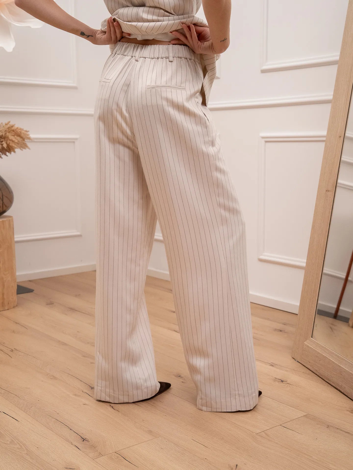 Pantaloni gessati moro con molla in vita - SoAllure