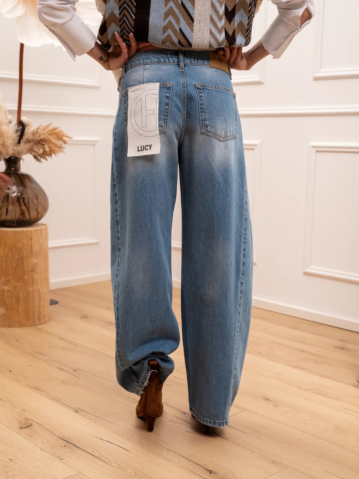 Jeans Lucy con micro rottura - HaveOne