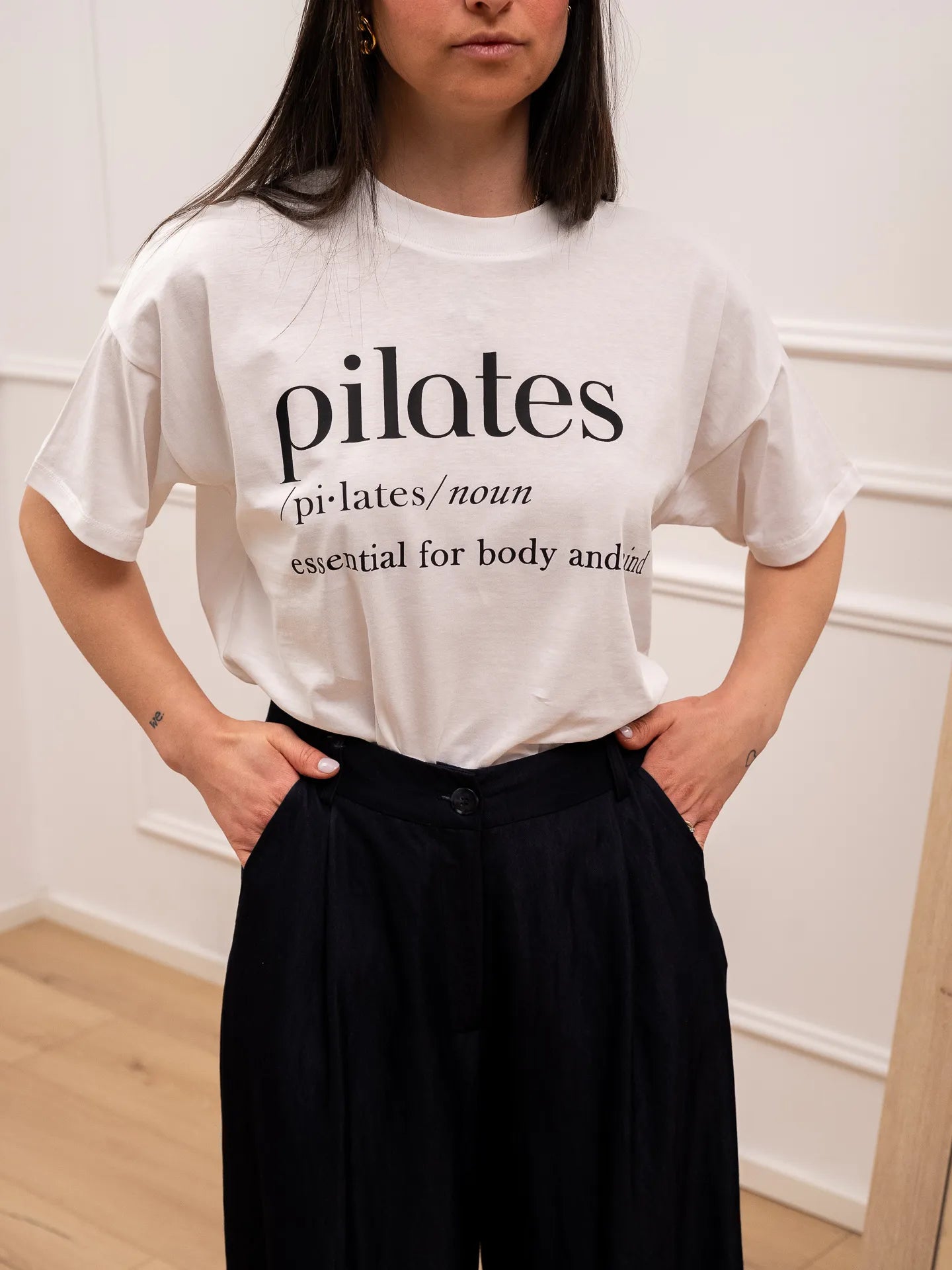 T shirt bianca stampa Pilates - Vicolo
