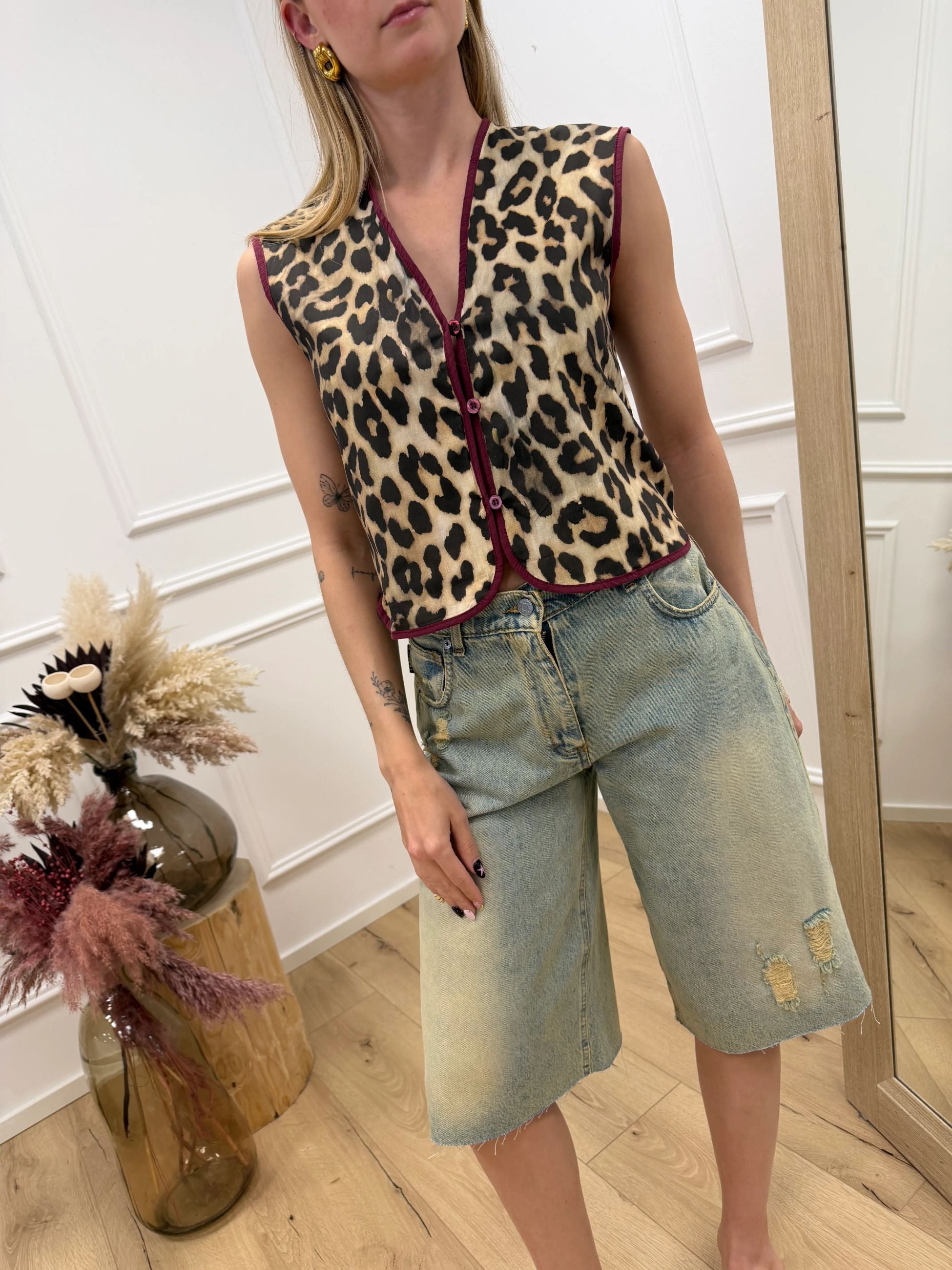 Gilet maku con piping bordeaux - HaveOne