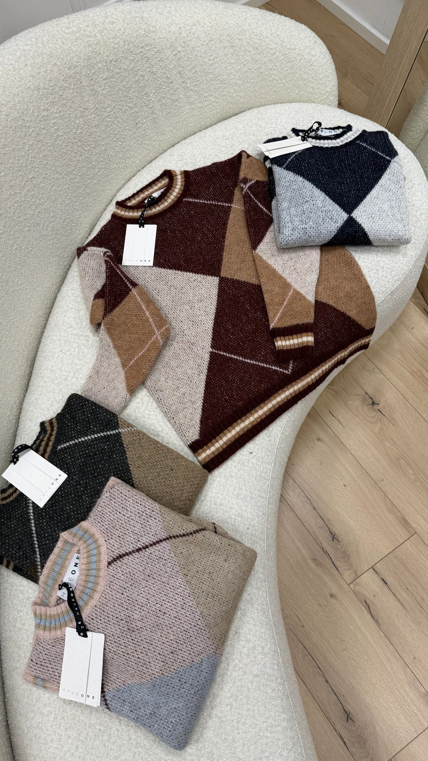 Maglia rombi bordeaux, budino, camel, rosa - HaveOne