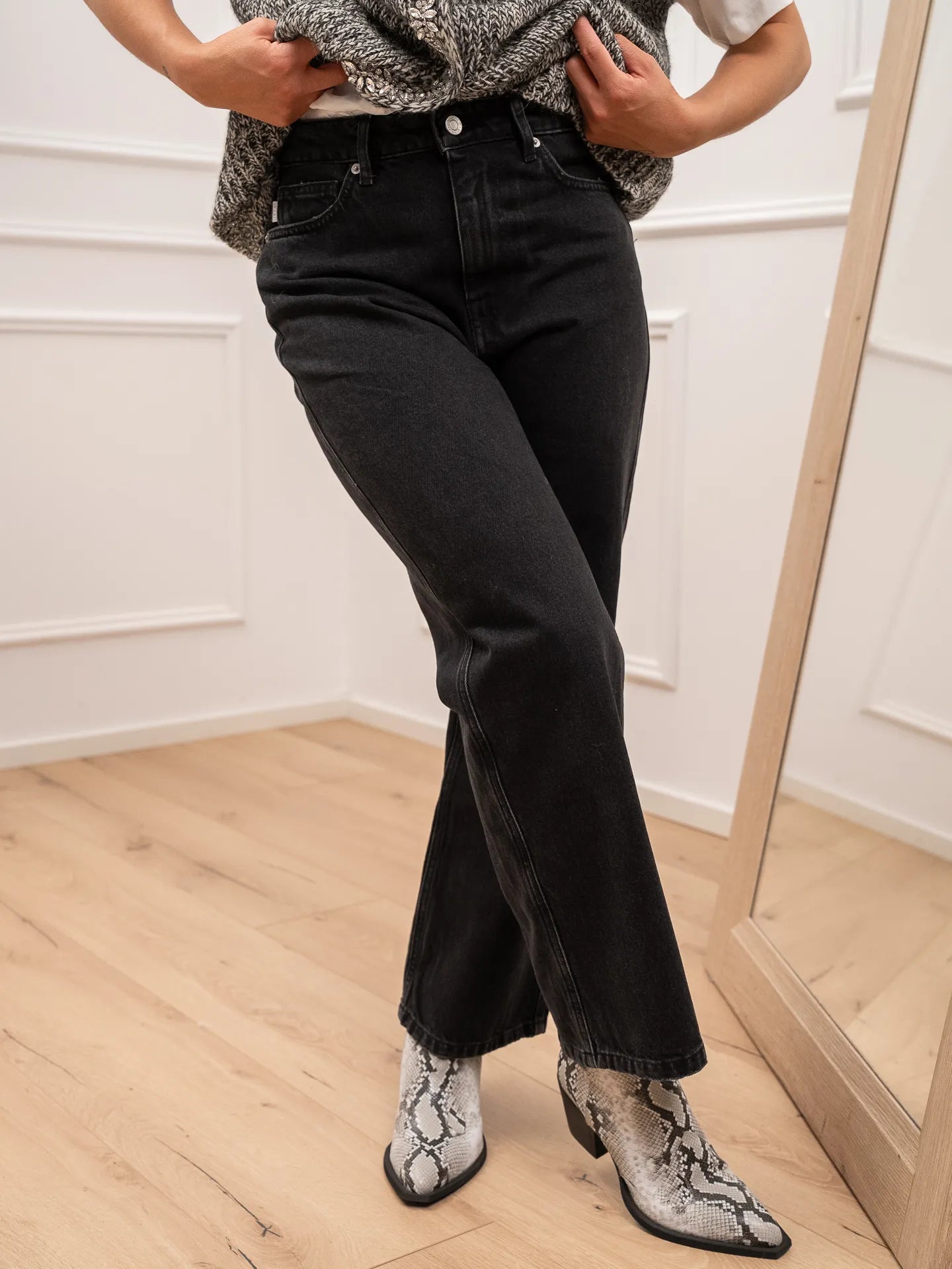 Jeans Kate nero straight fit - Vicolo