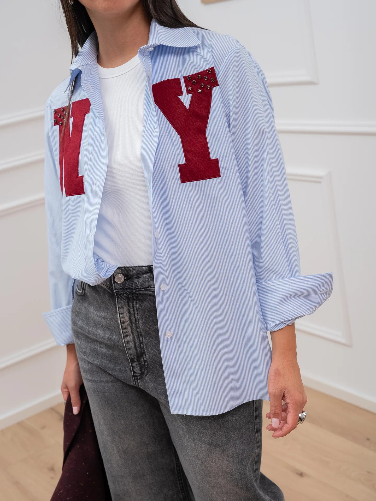 Camicia rigata celeste patch NY - Vicolo