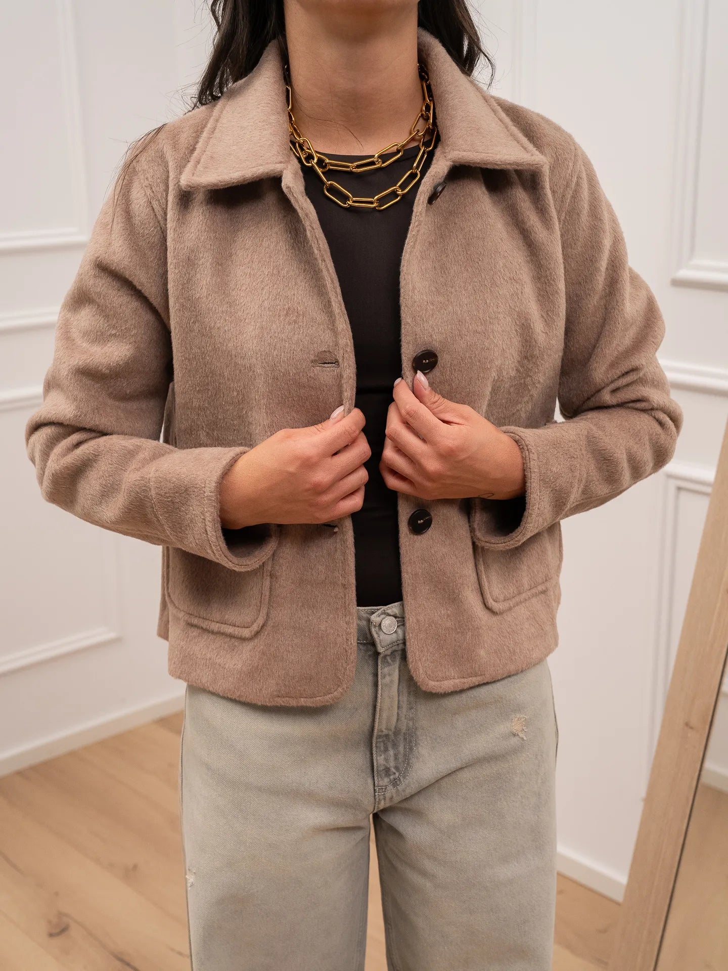 Giacca crop beige con bottoni - Glamorous