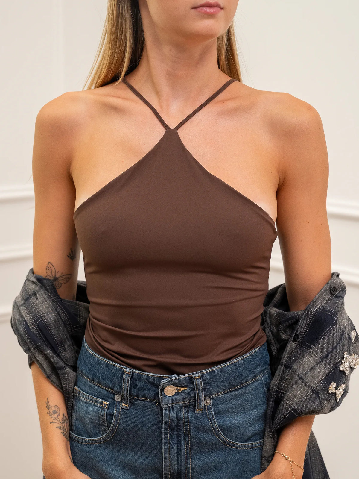 Top Cross elasticizzato moro con scollo america - Vicolo