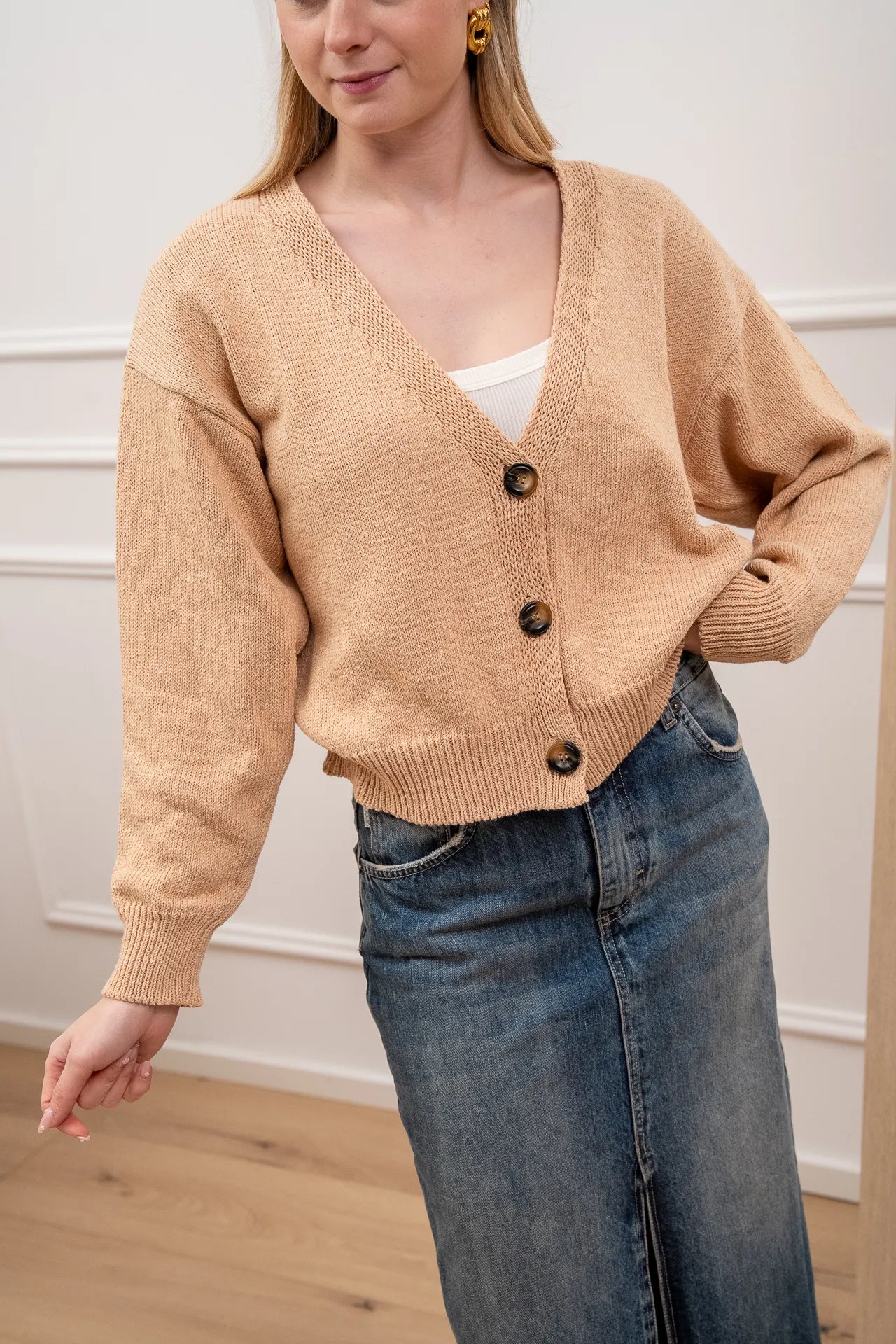 Cardigan basic beige tre bottoni - Vicolo