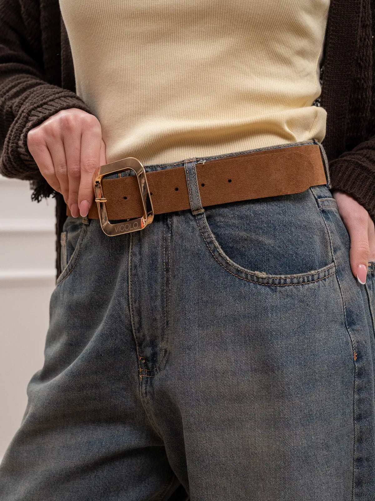 Cintura scamosciata biscotto fibbia oro - Vicolo