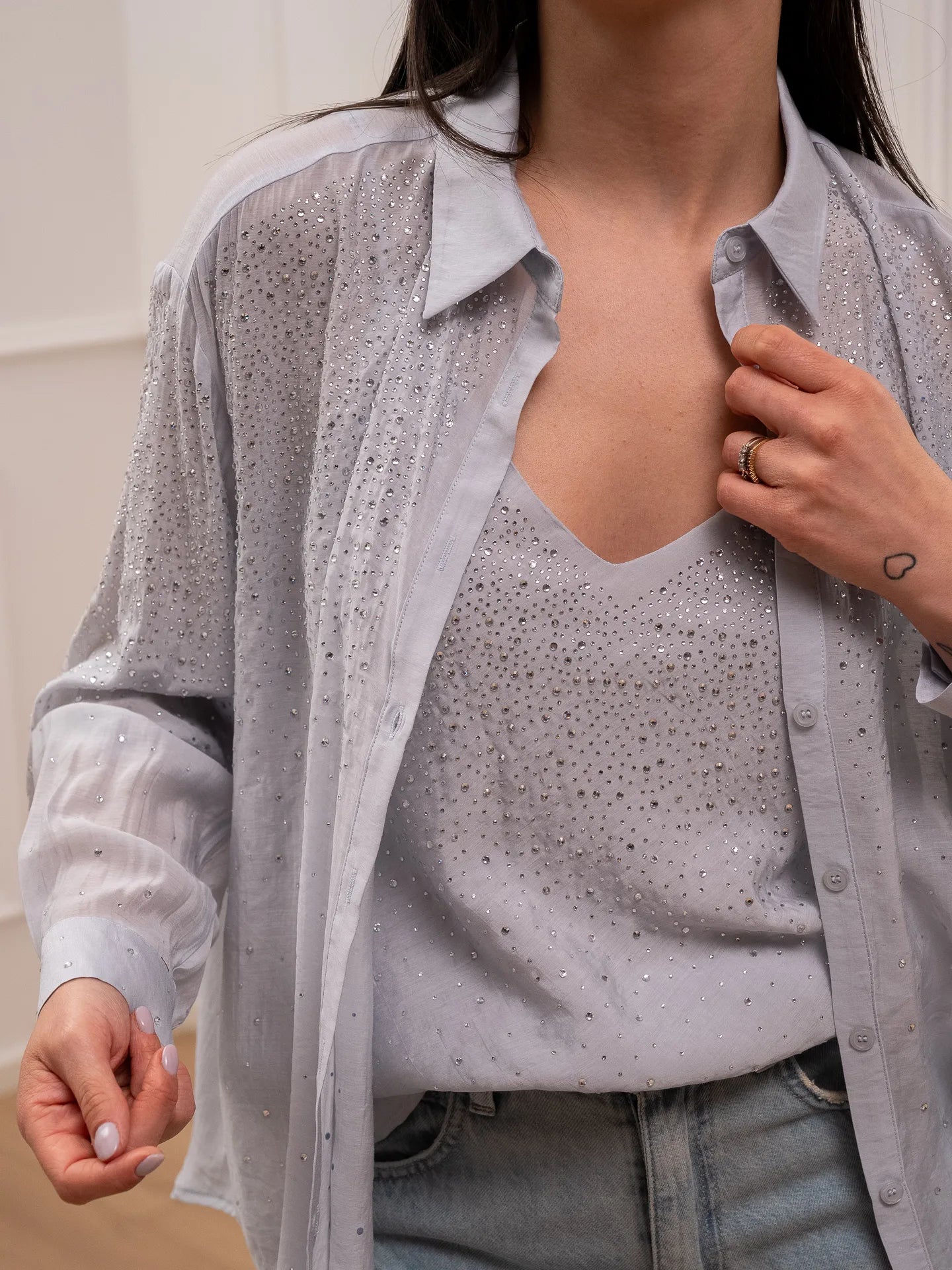 Camicia celeste in mussola con strass - You Decide