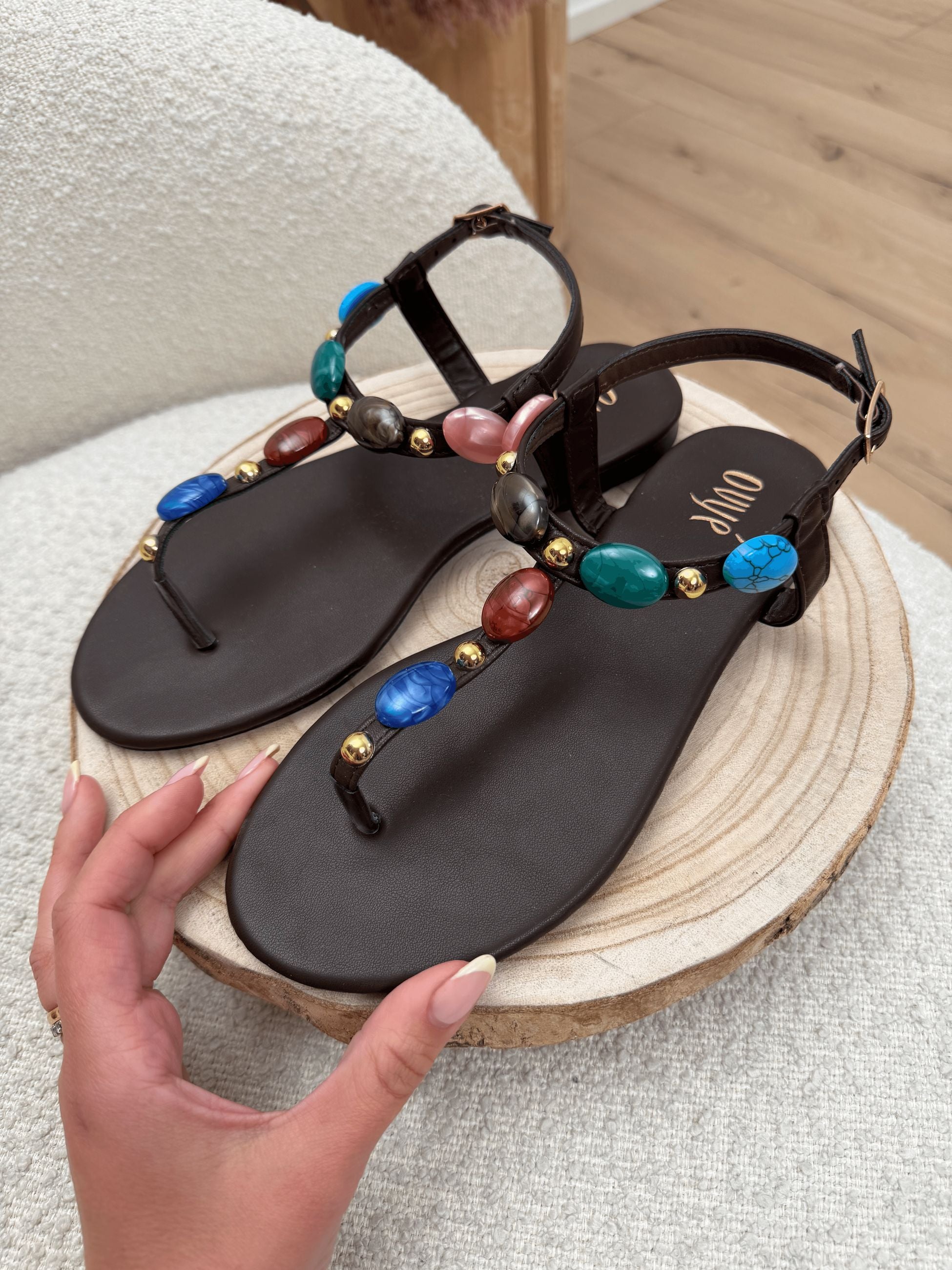 Sandali Minorca caffè con pietre dure - Ovyè